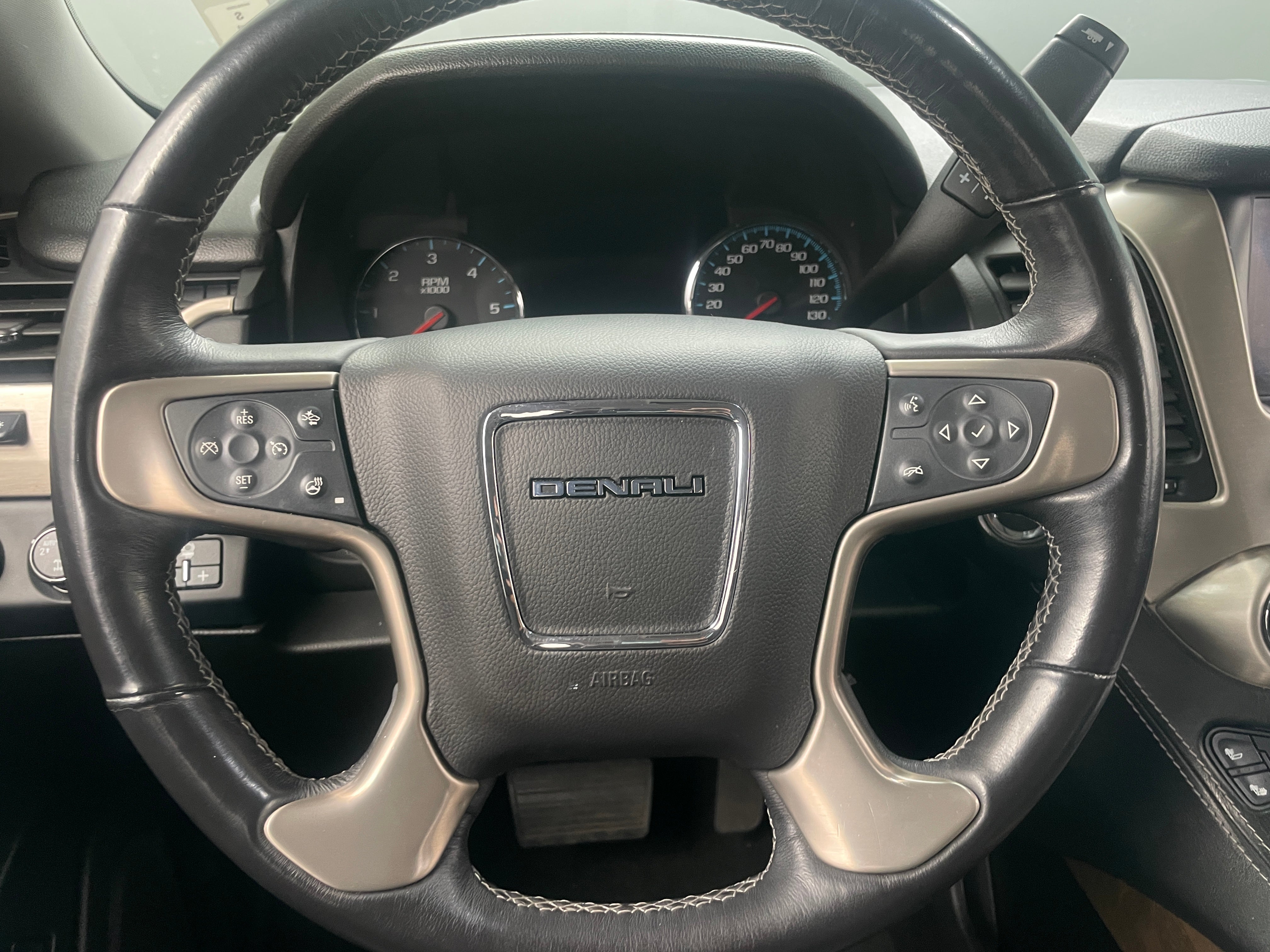 2018 GMC Yukon Denali 4