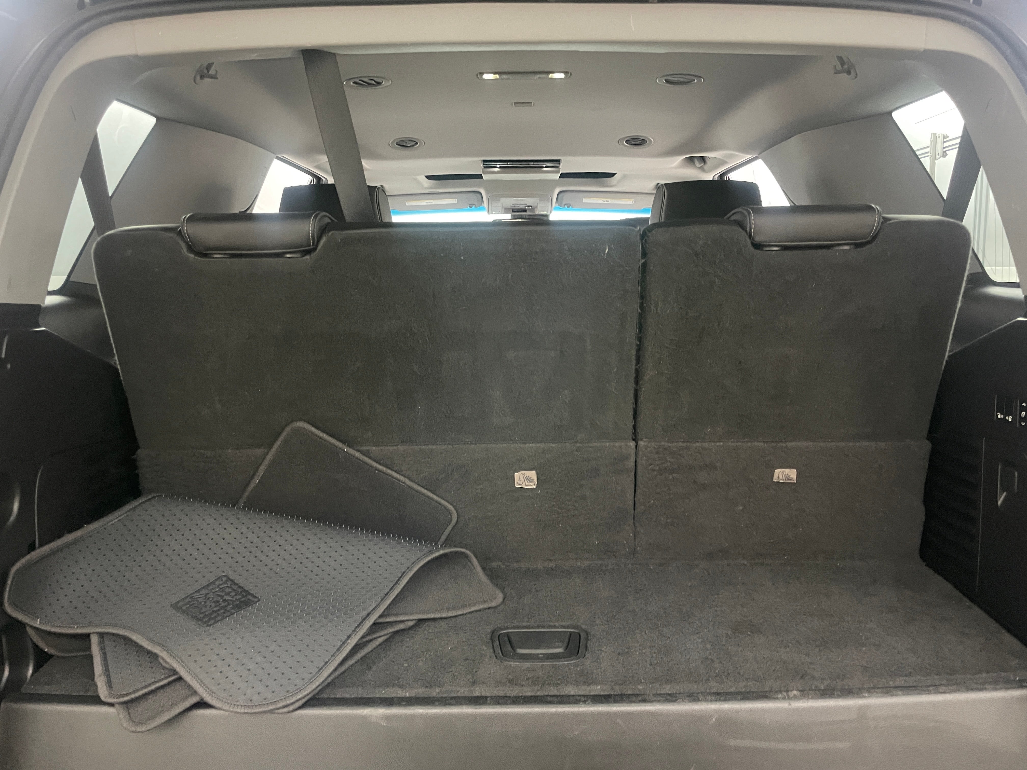 2018 GMC Yukon Denali 6