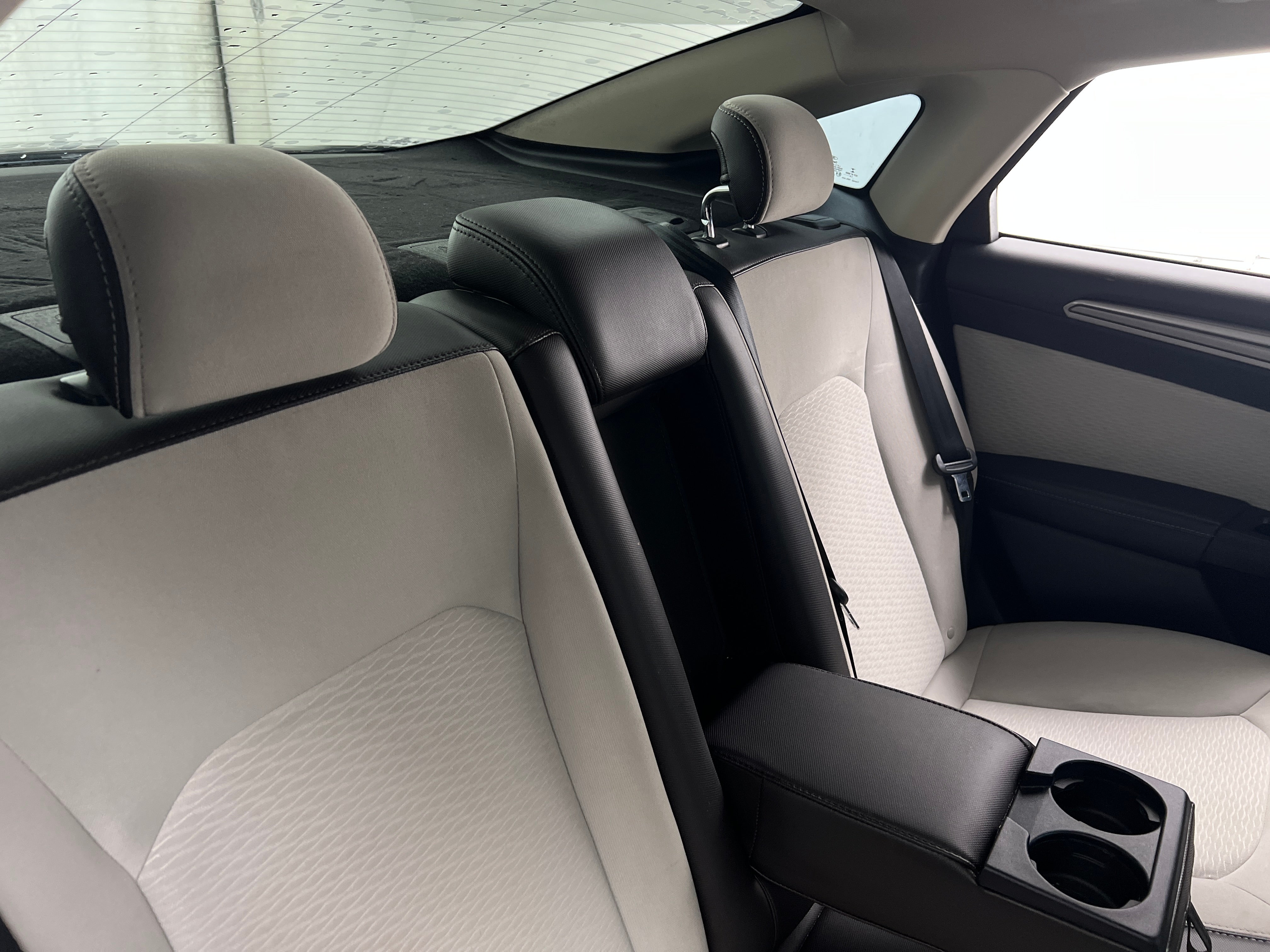 2020 Ford Fusion SE 6