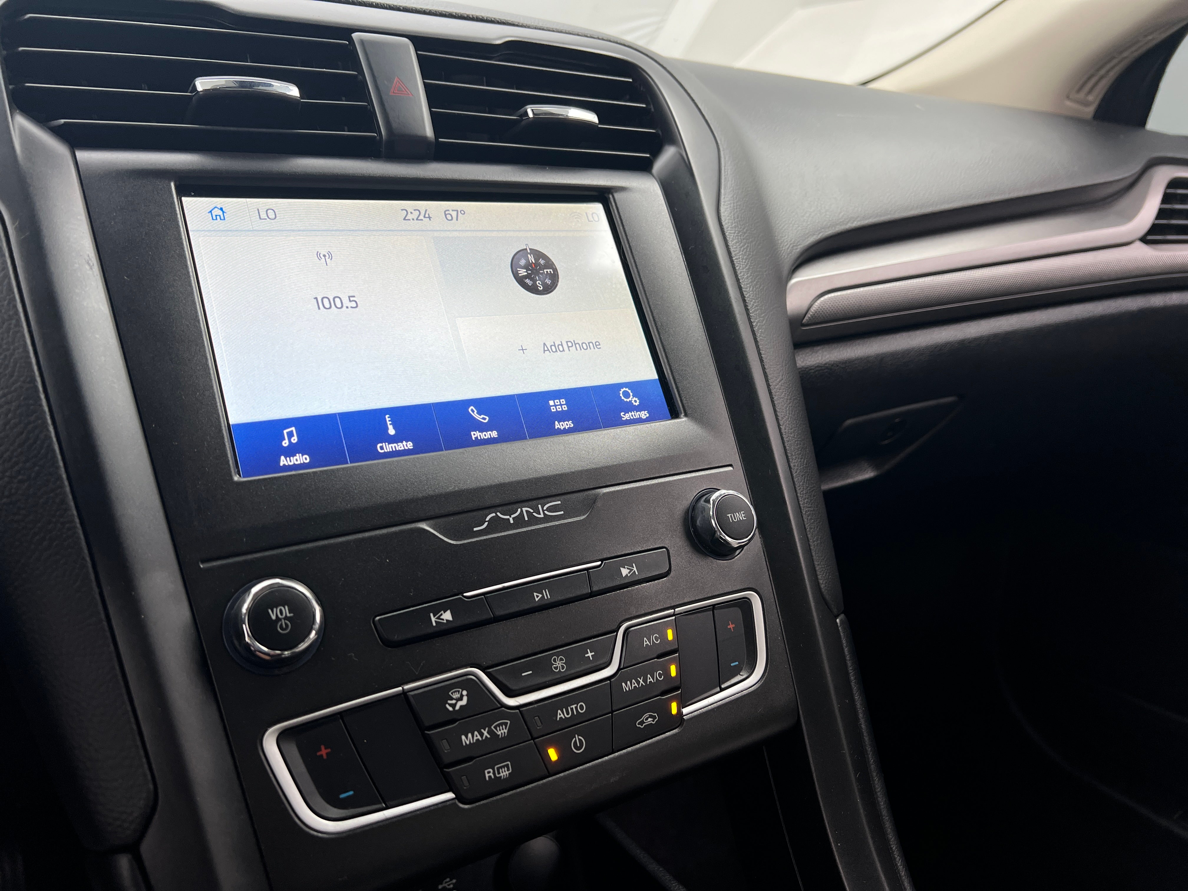 2020 Ford Fusion SE 4