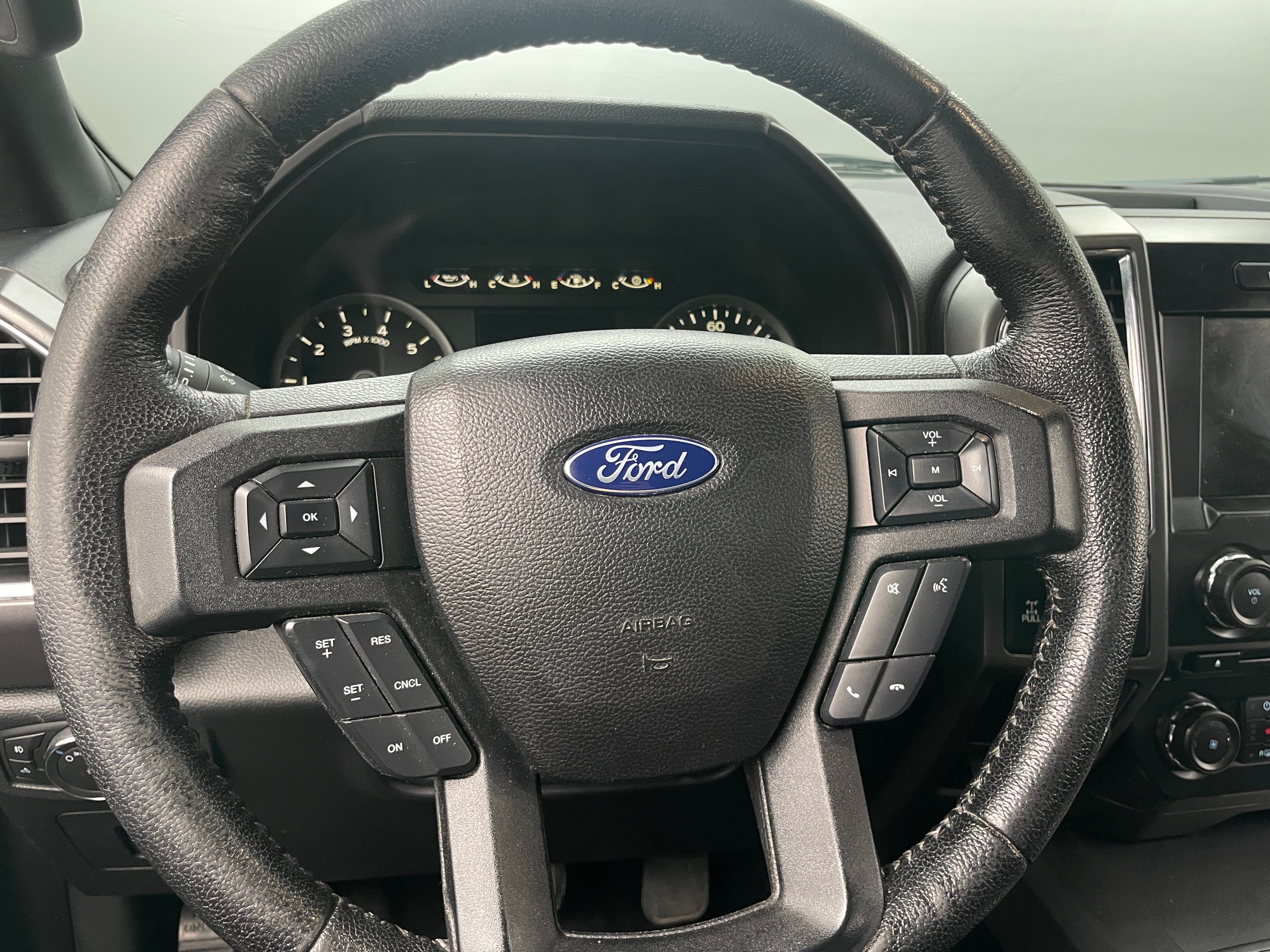 2016 Ford Econoline E-150 5