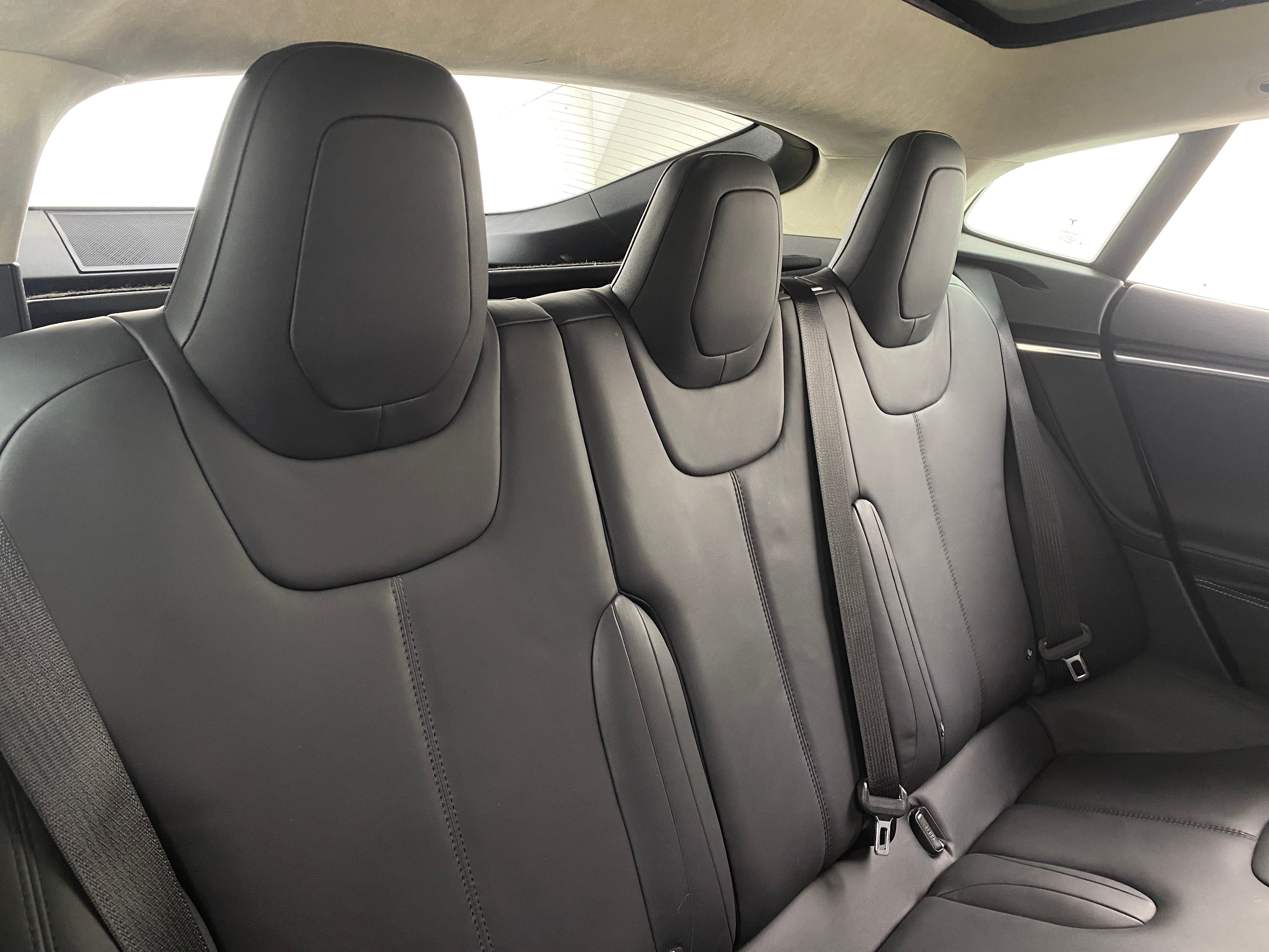 2015 Tesla Model S 85D 5