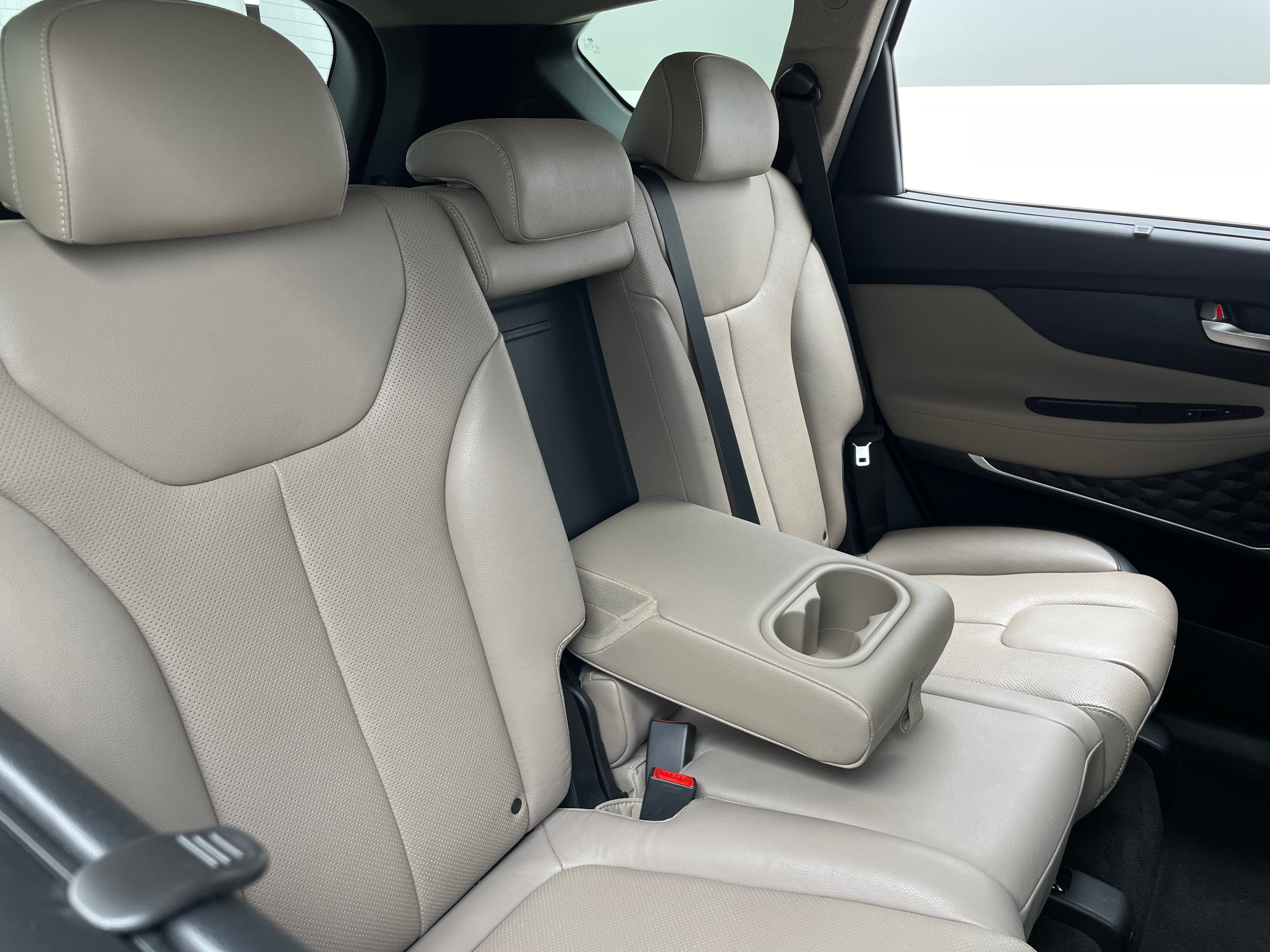 2020 Hyundai Santa Fe Limited 5