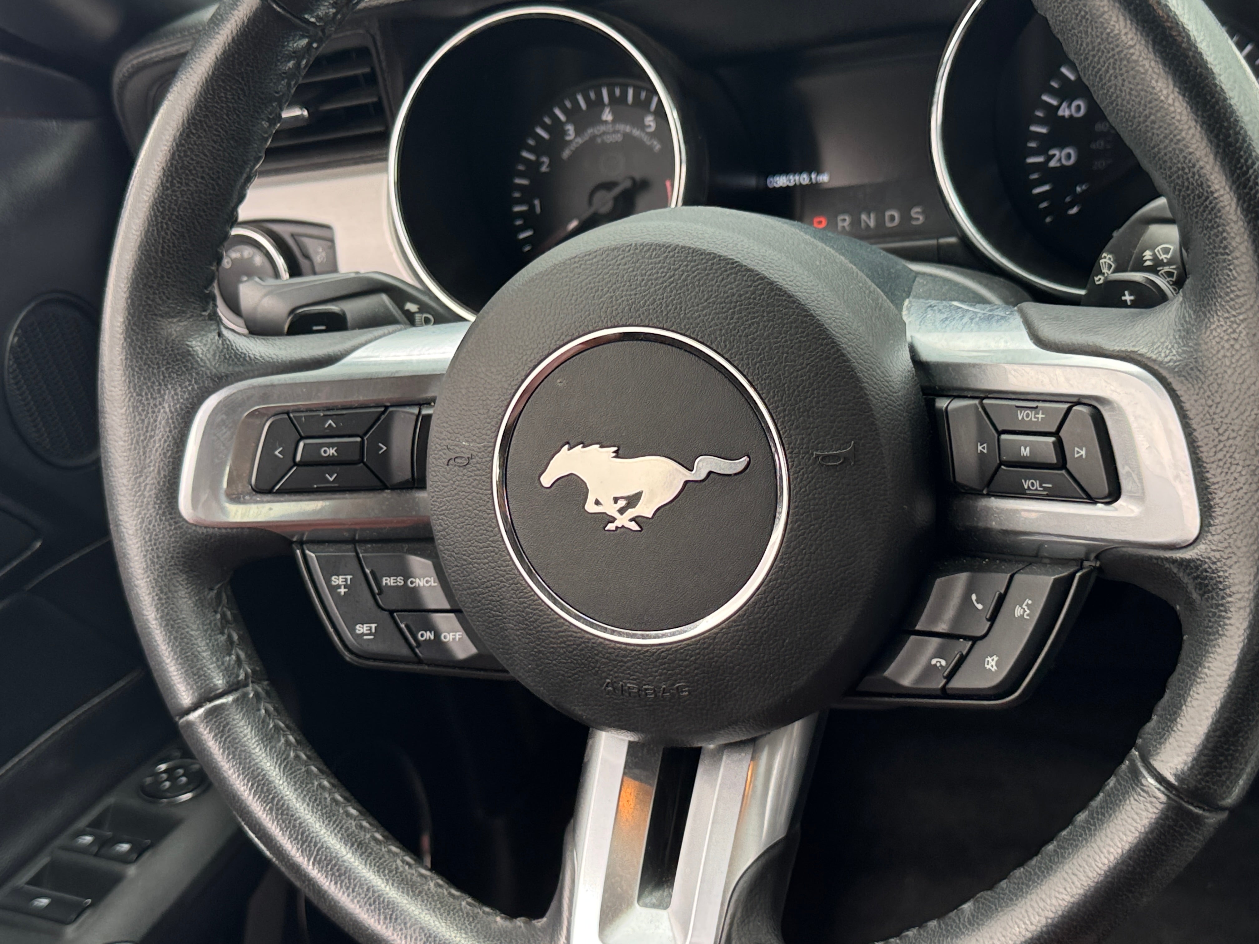 2016 Ford Mustang  4