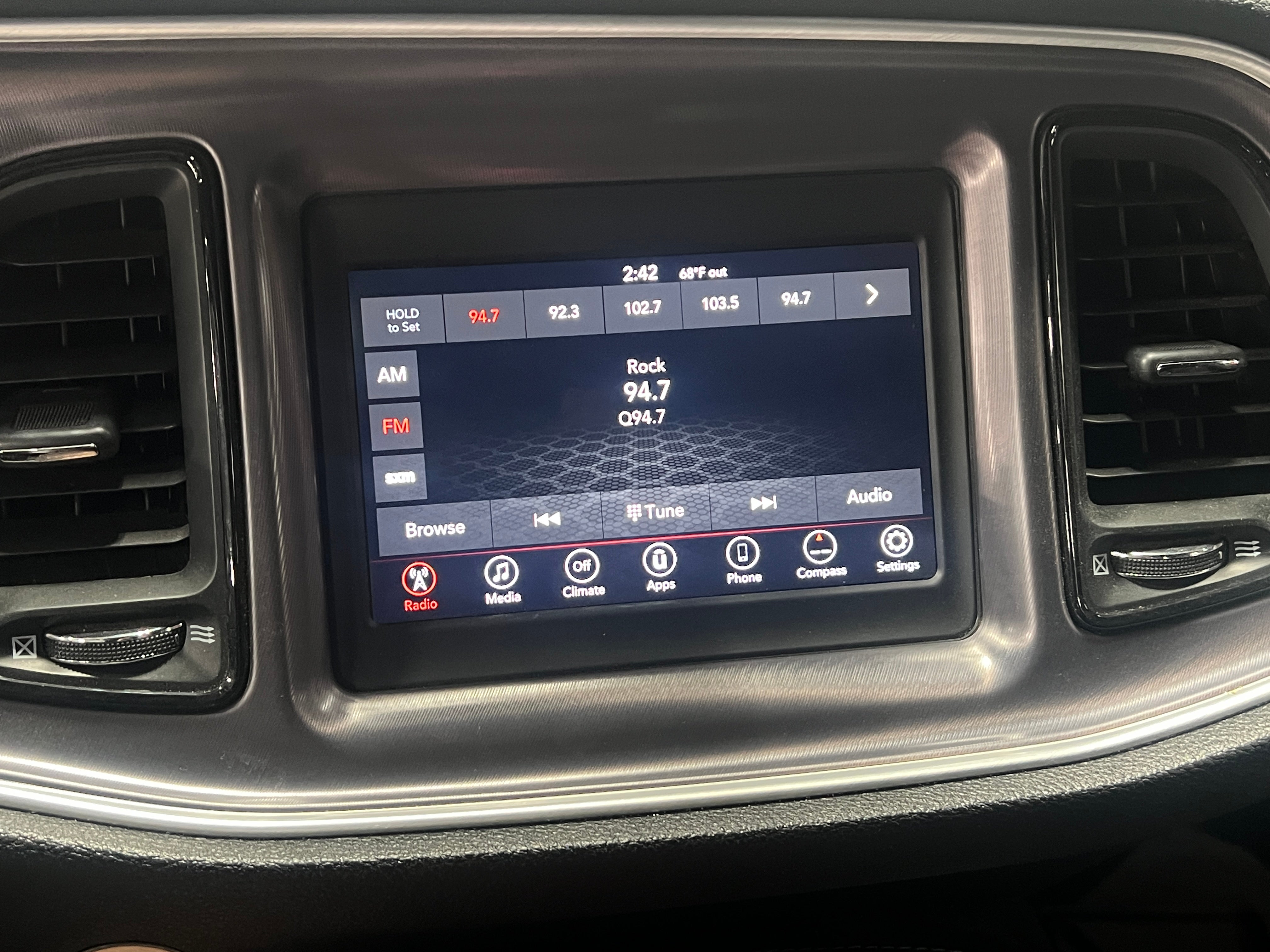 2020 Dodge Challenger SXT 3