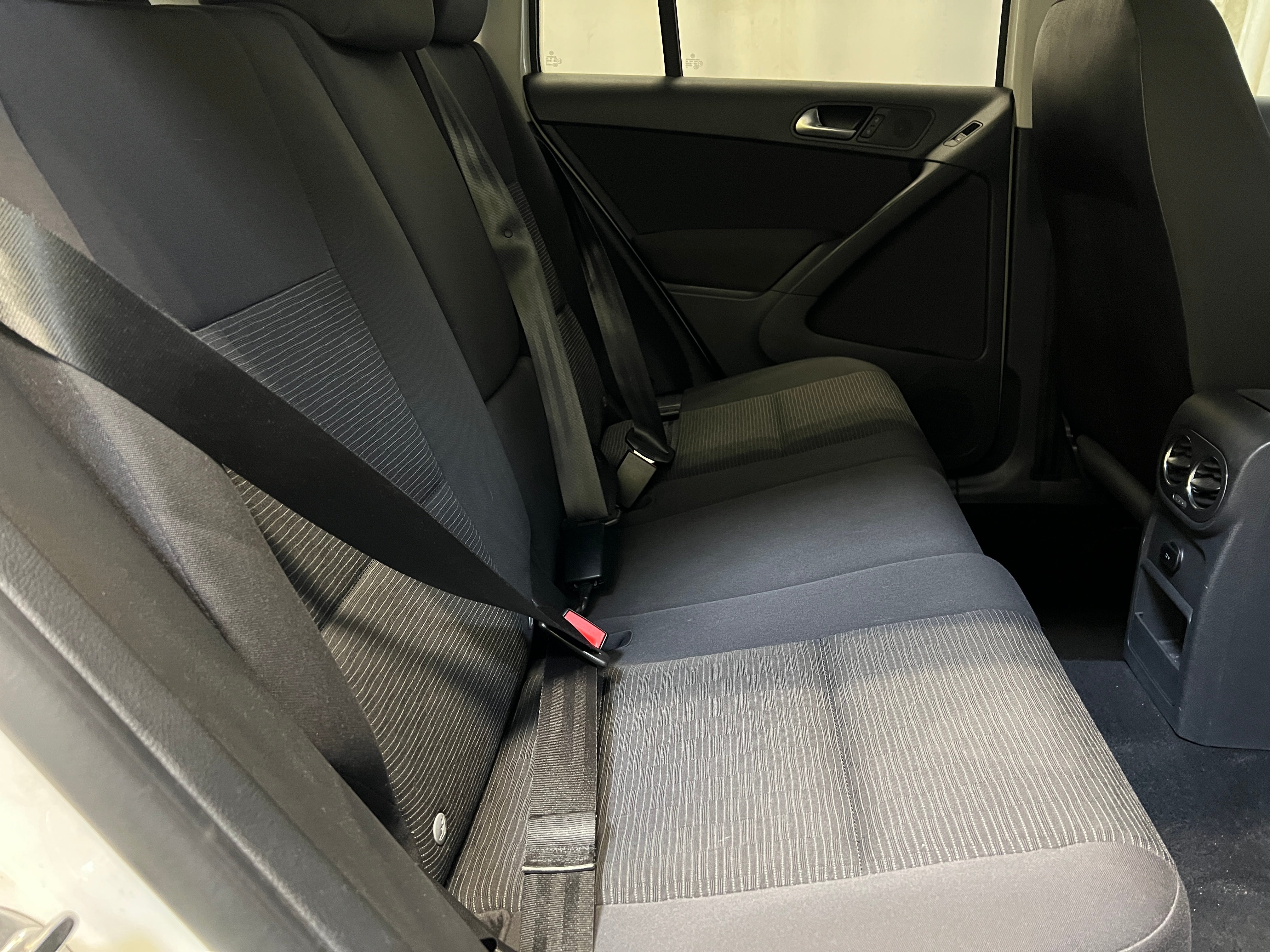 2013 Volkswagen Tiguan 2.0T 6