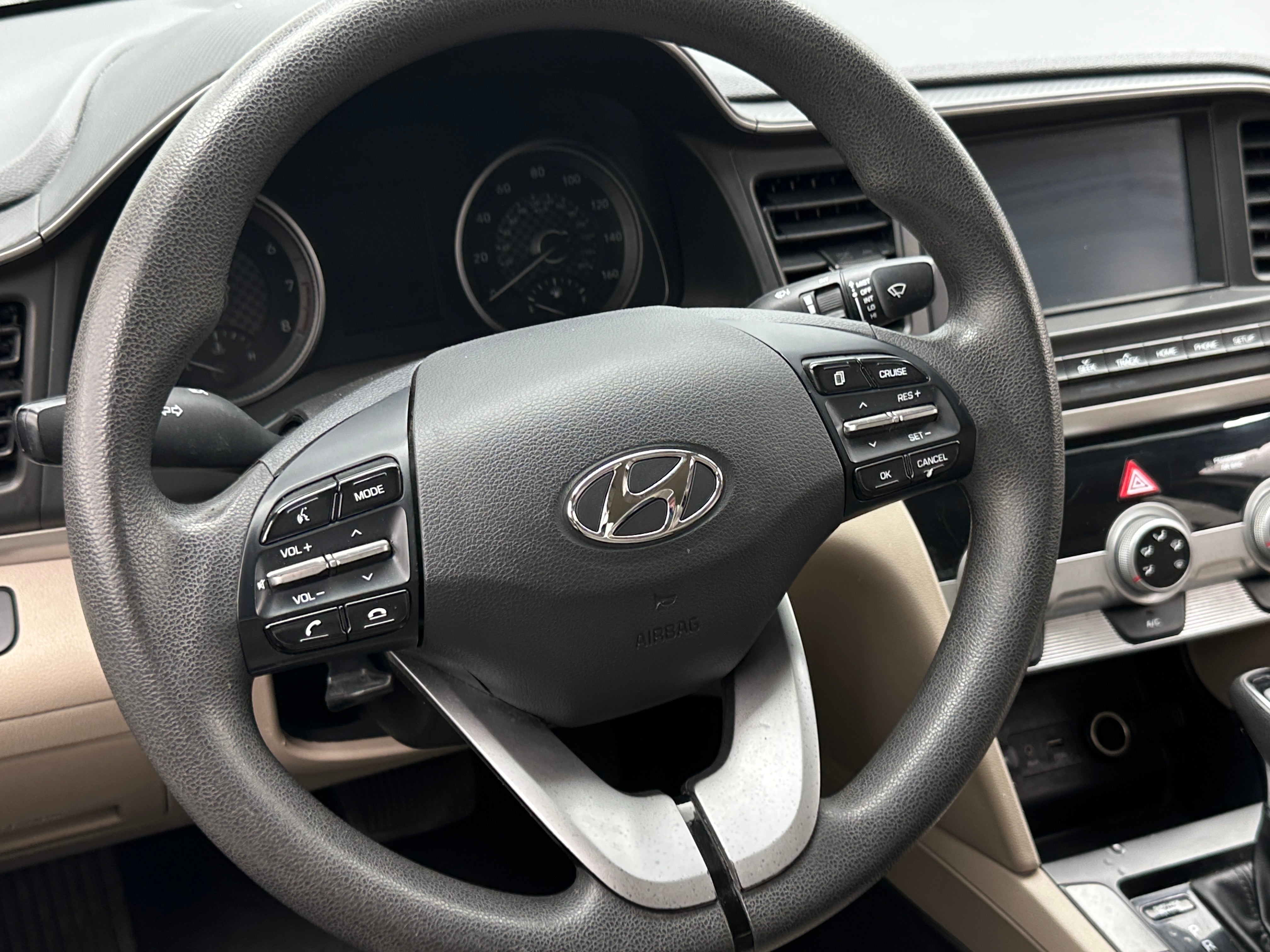2019 Hyundai Elantra SEL 5