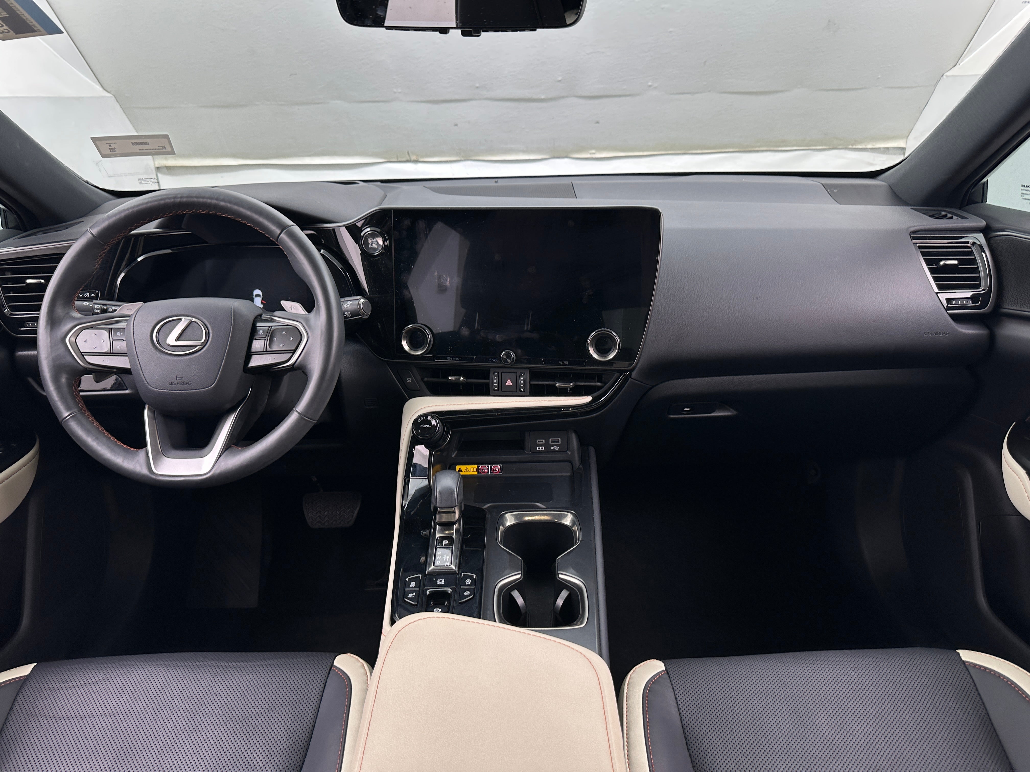 2023 Lexus NX 350 Luxury 2
