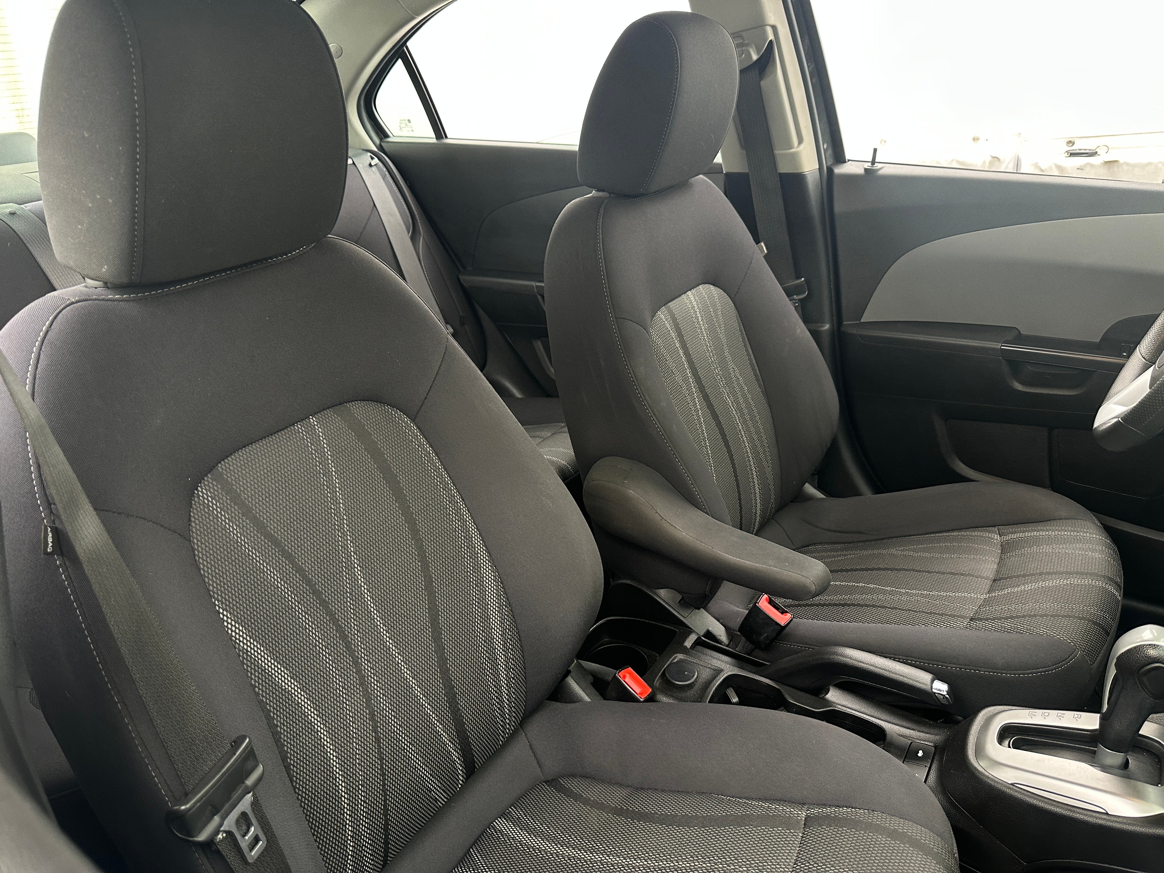 2020 Chevrolet Sonic LT 2