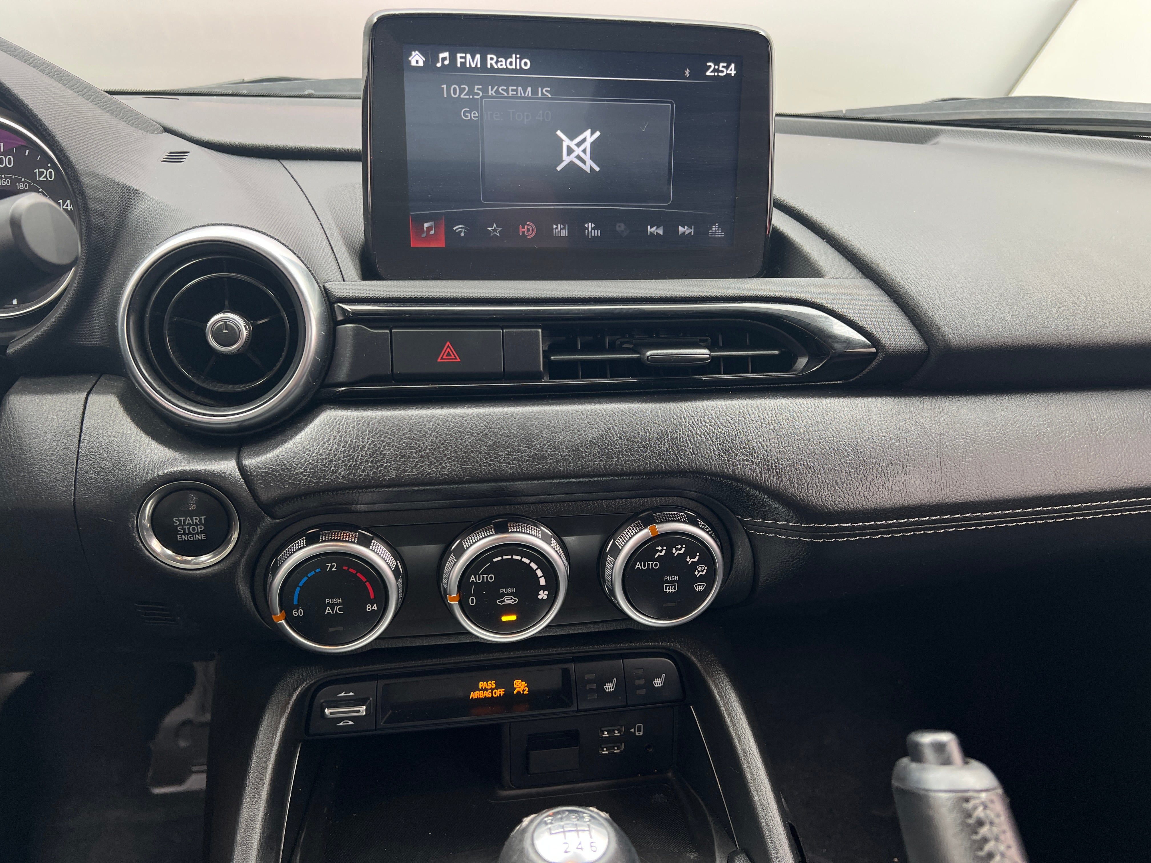 2022 Mazda MX-5 Miata Grand Touring 3