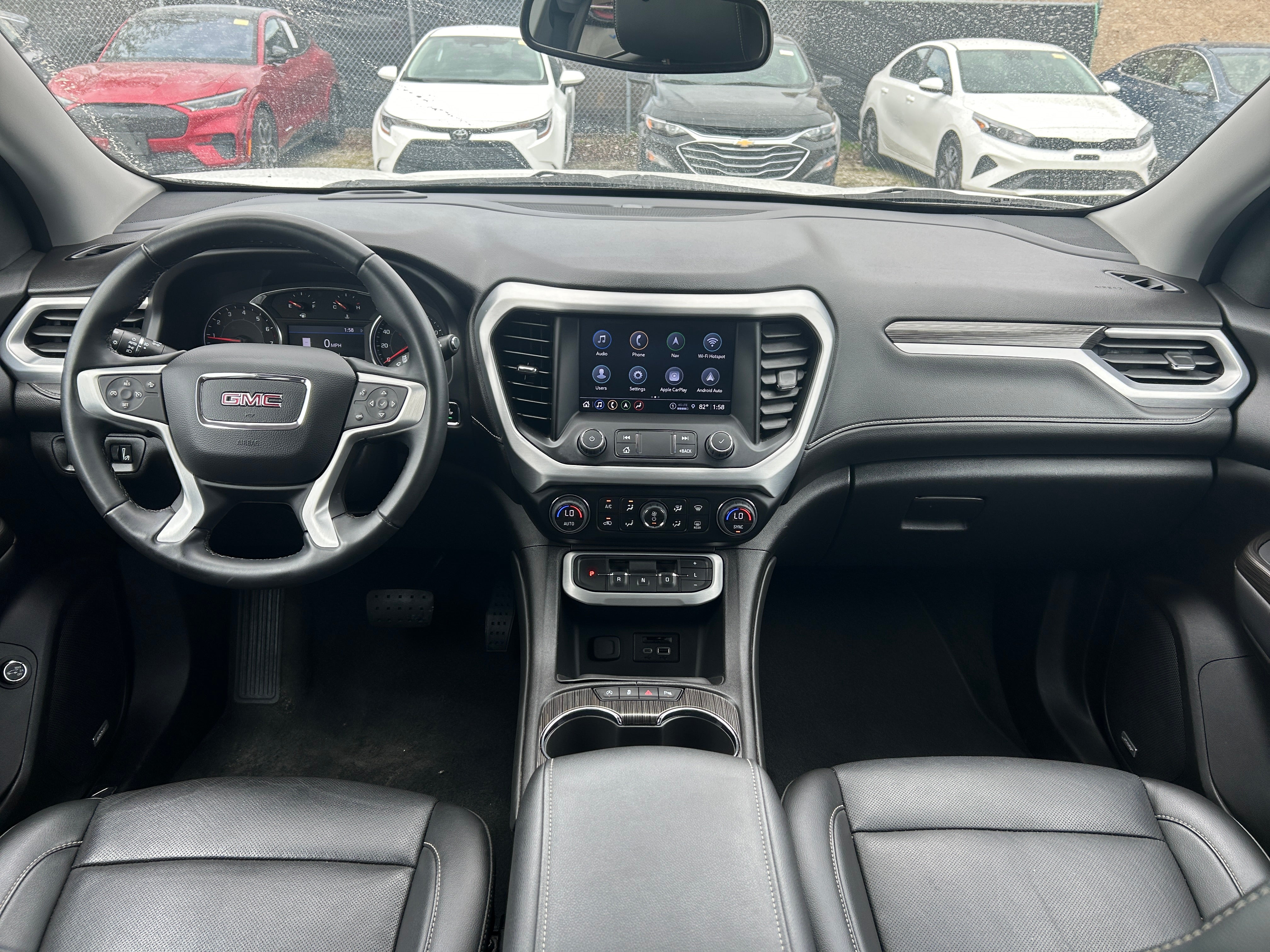 2023 GMC Acadia SLT 2
