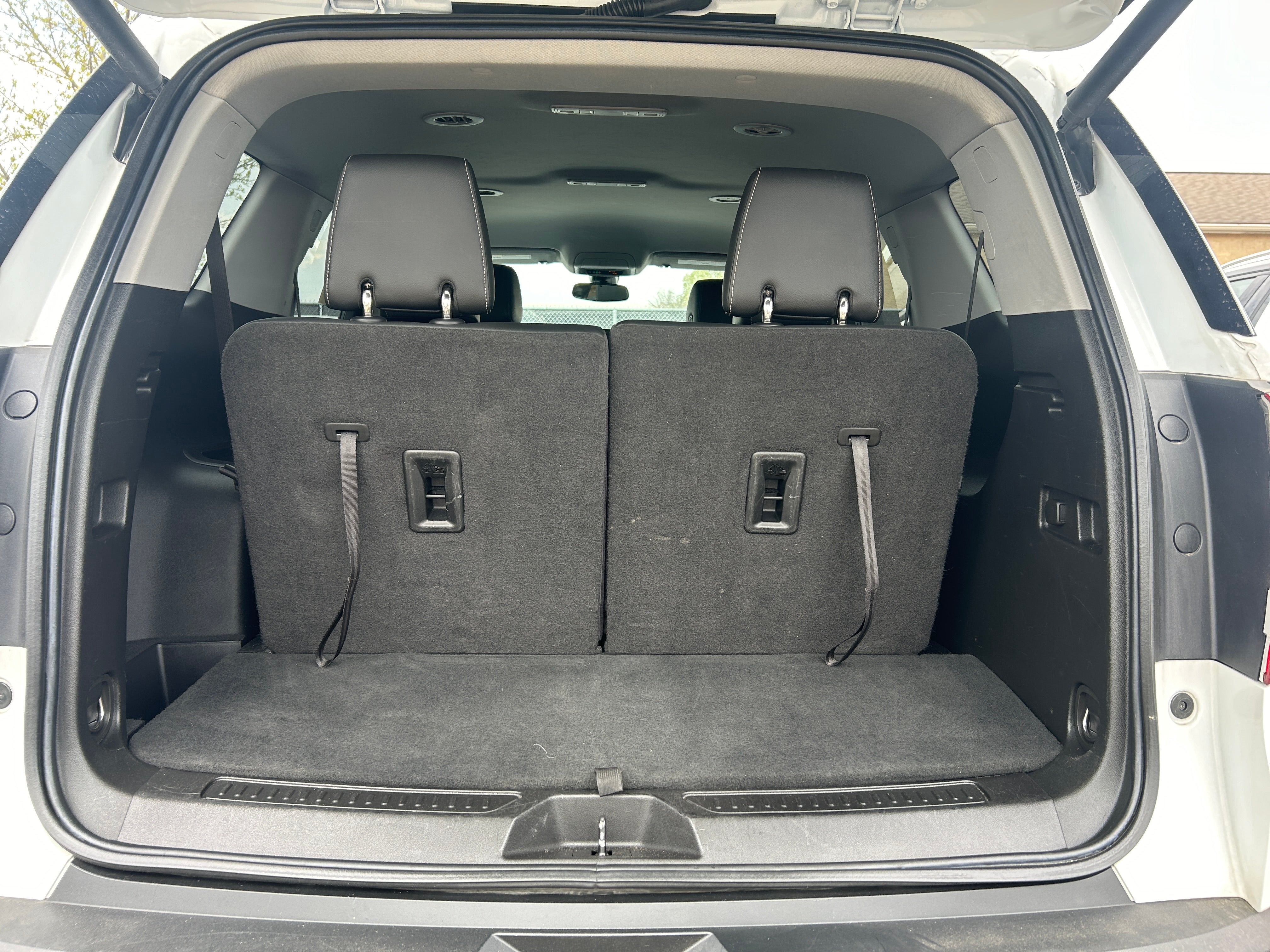 2023 GMC Acadia SLT 6