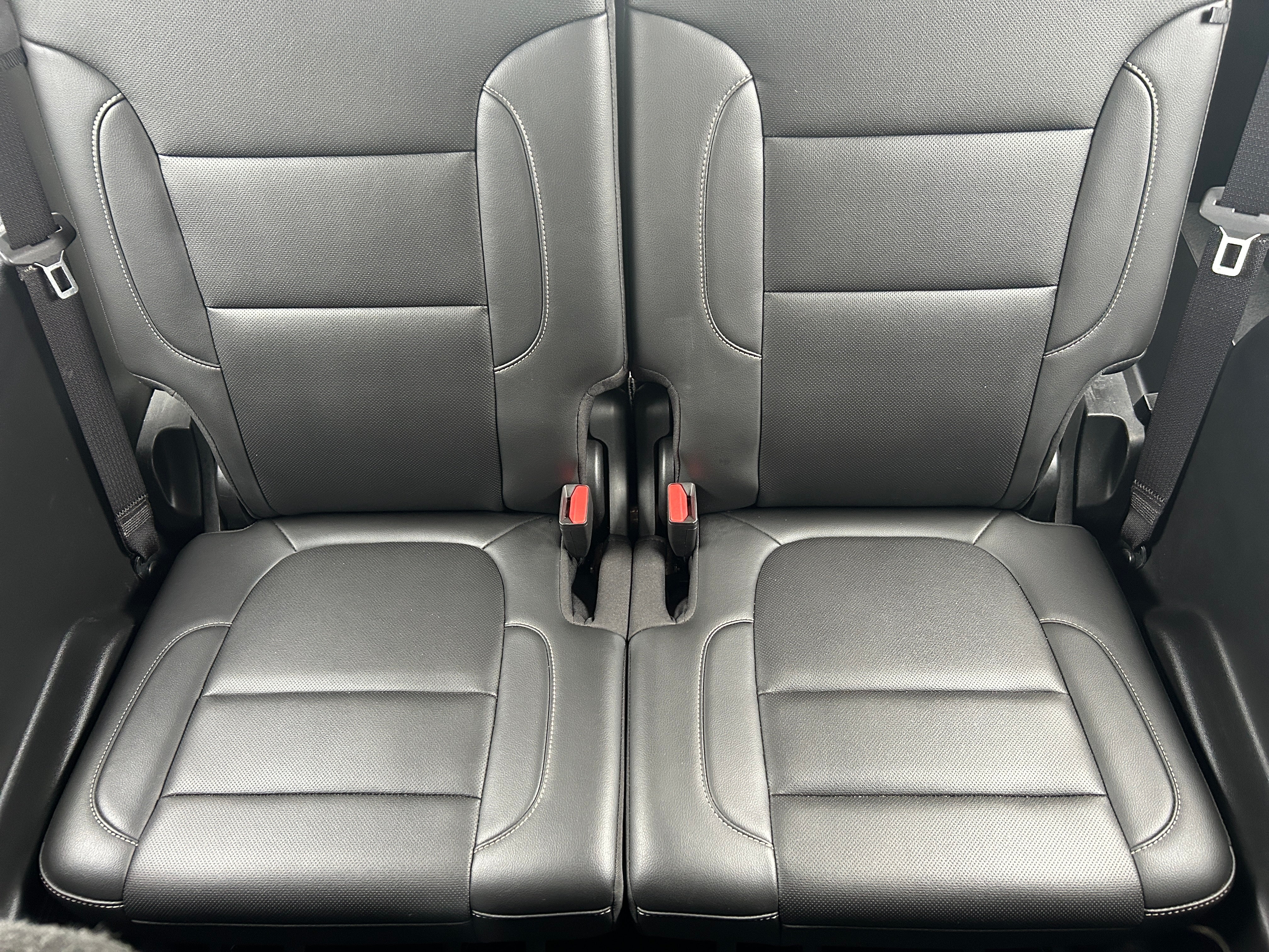2023 GMC Acadia SLT 5