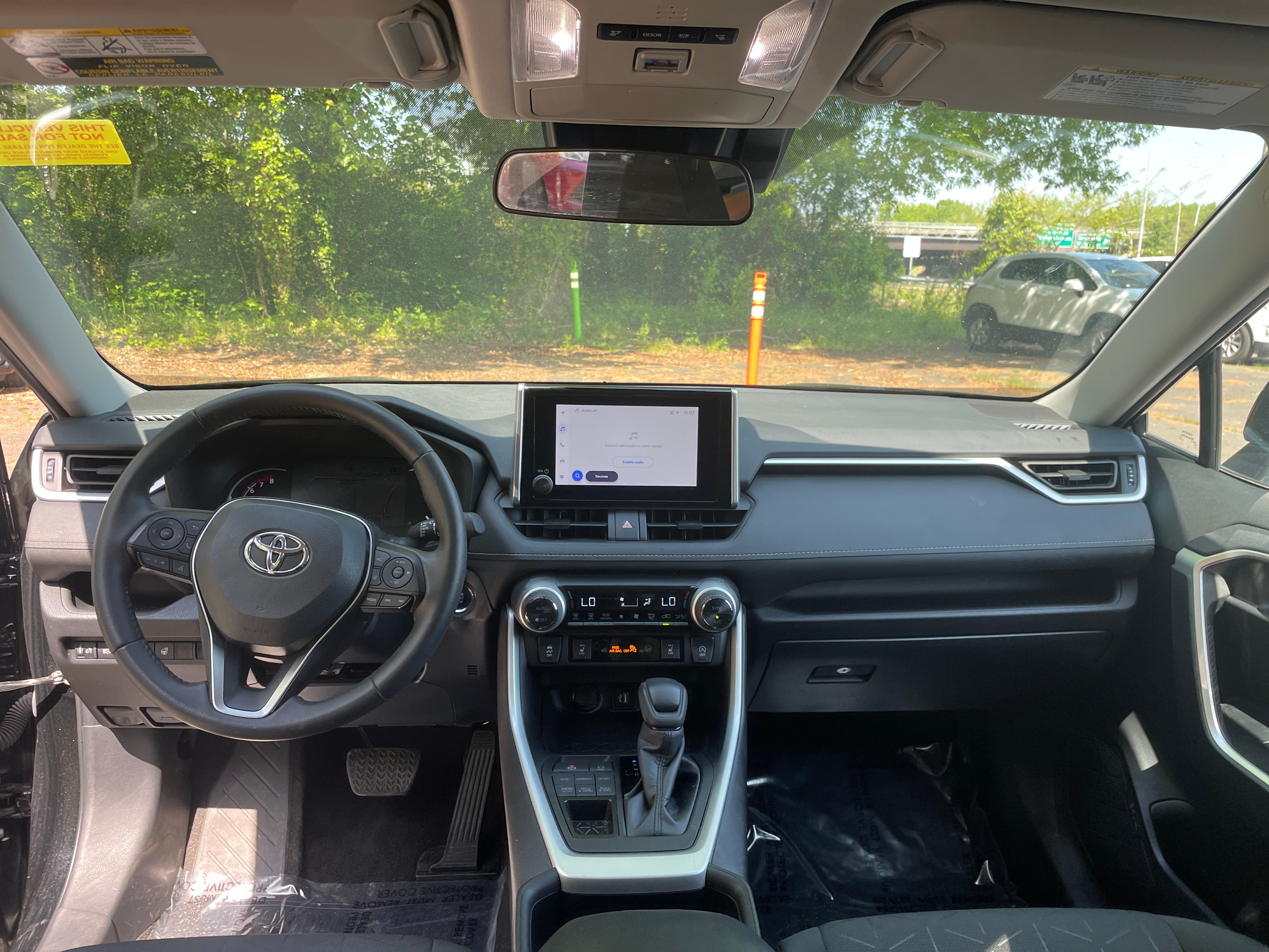 2024 Toyota RAV4 XLE 3