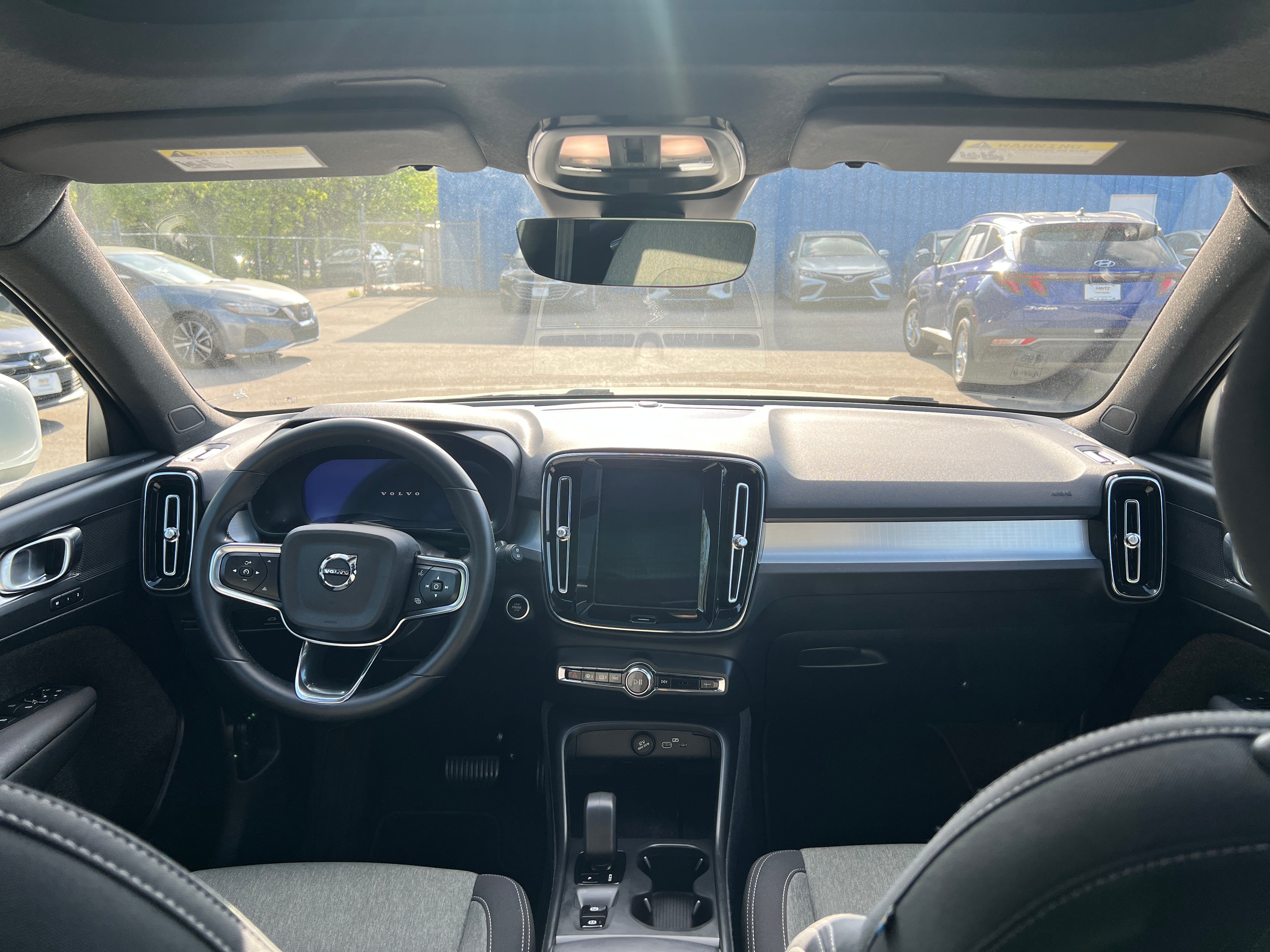 2024 Volvo XC40 B5 Core 3