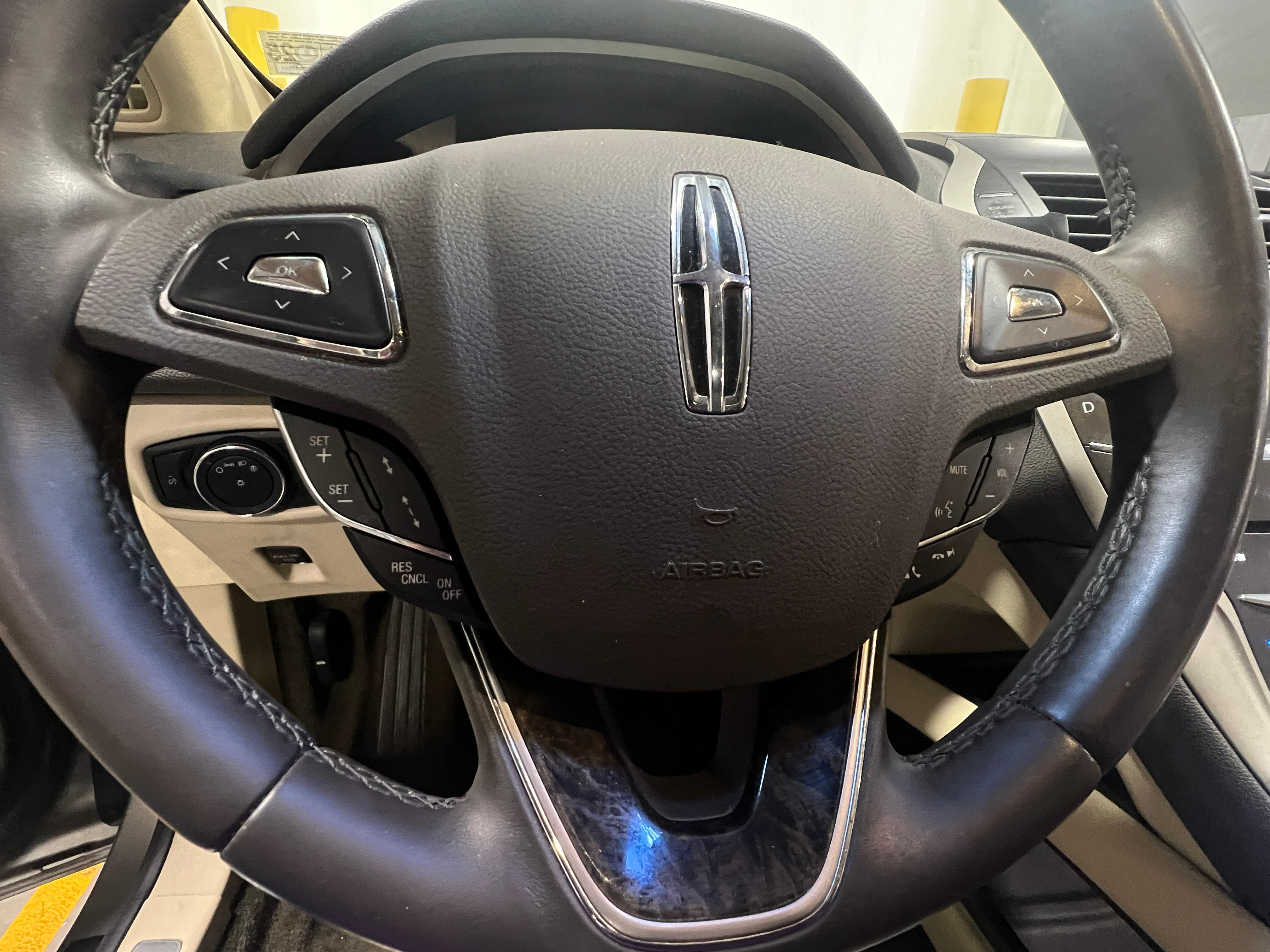 2015 Lincoln MKZ  4