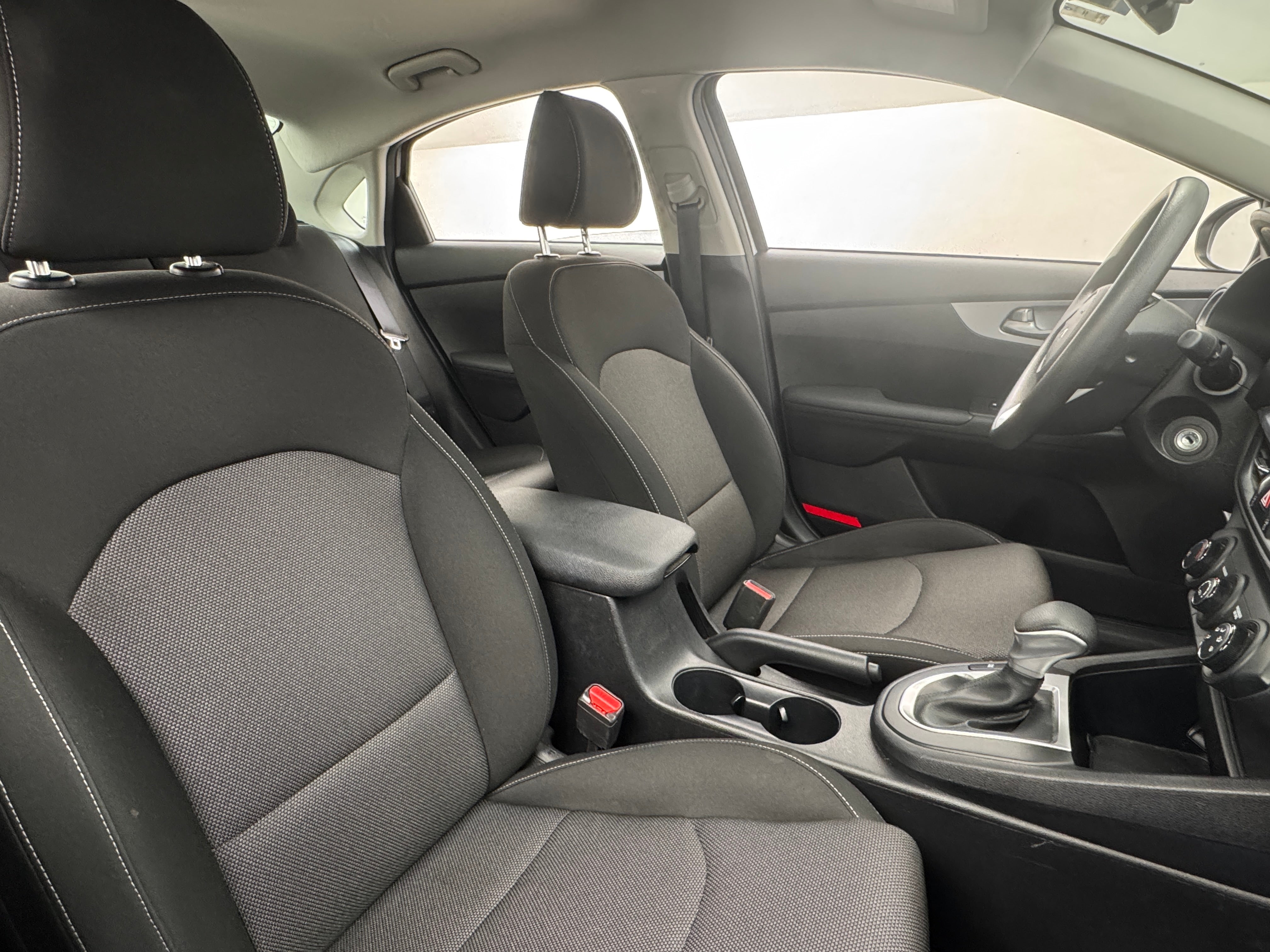 2024 Kia Forte LXS 2