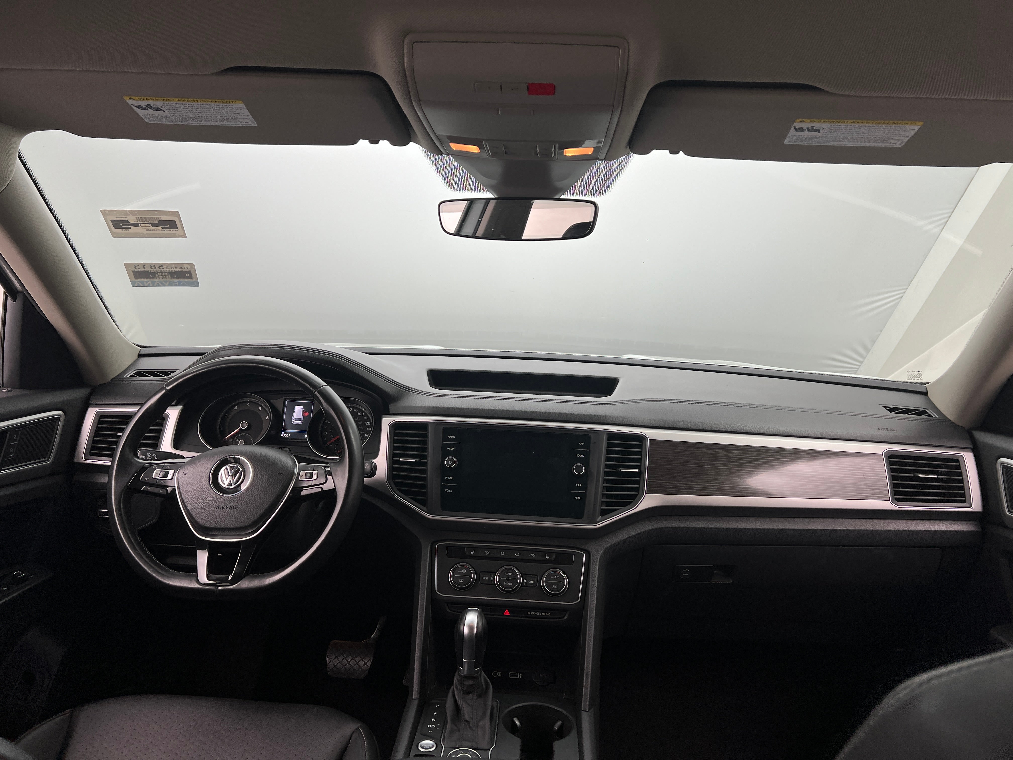 2018 Volkswagen Atlas SE 2