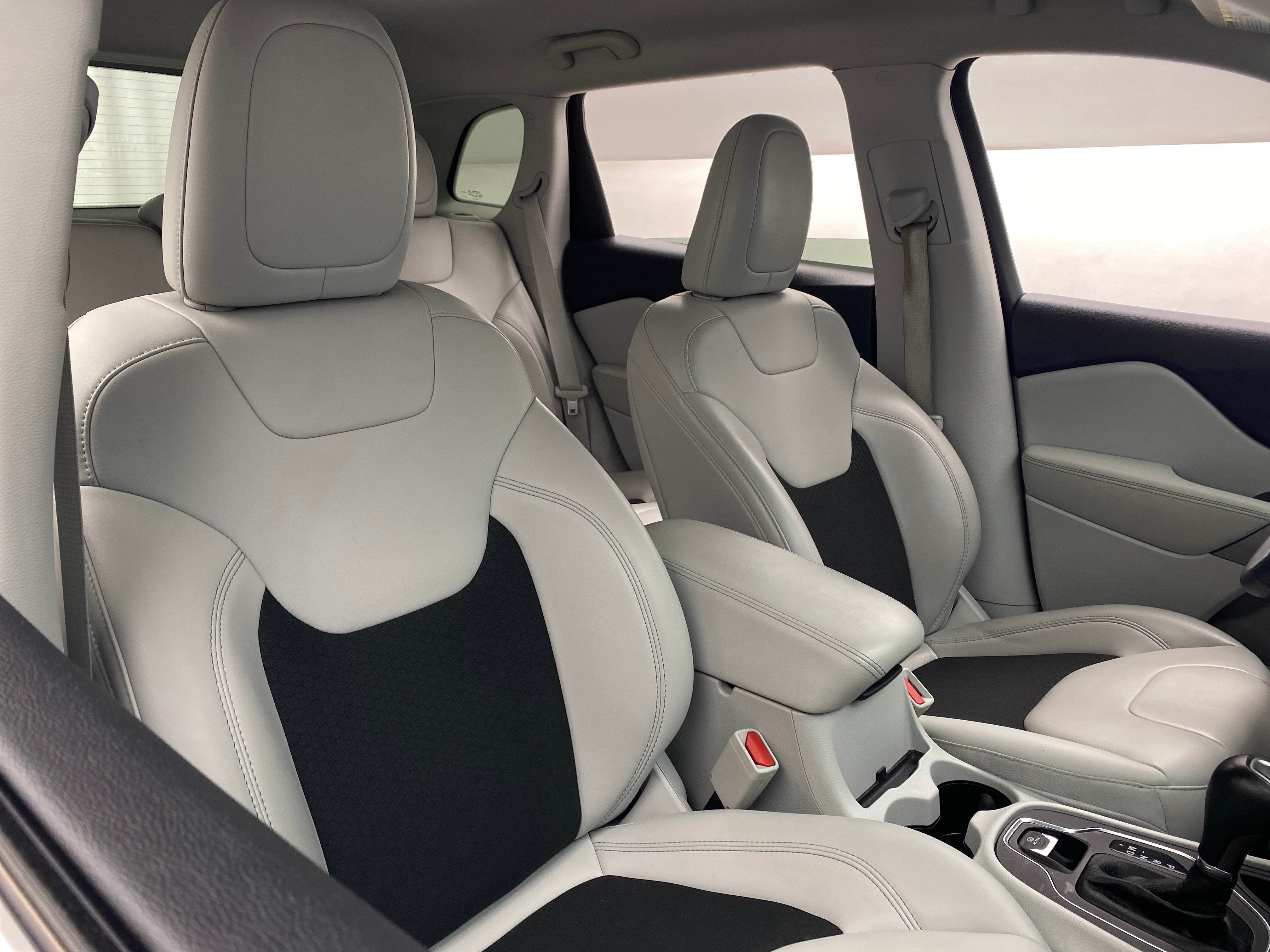 2021 Jeep Cherokee Latitude 2