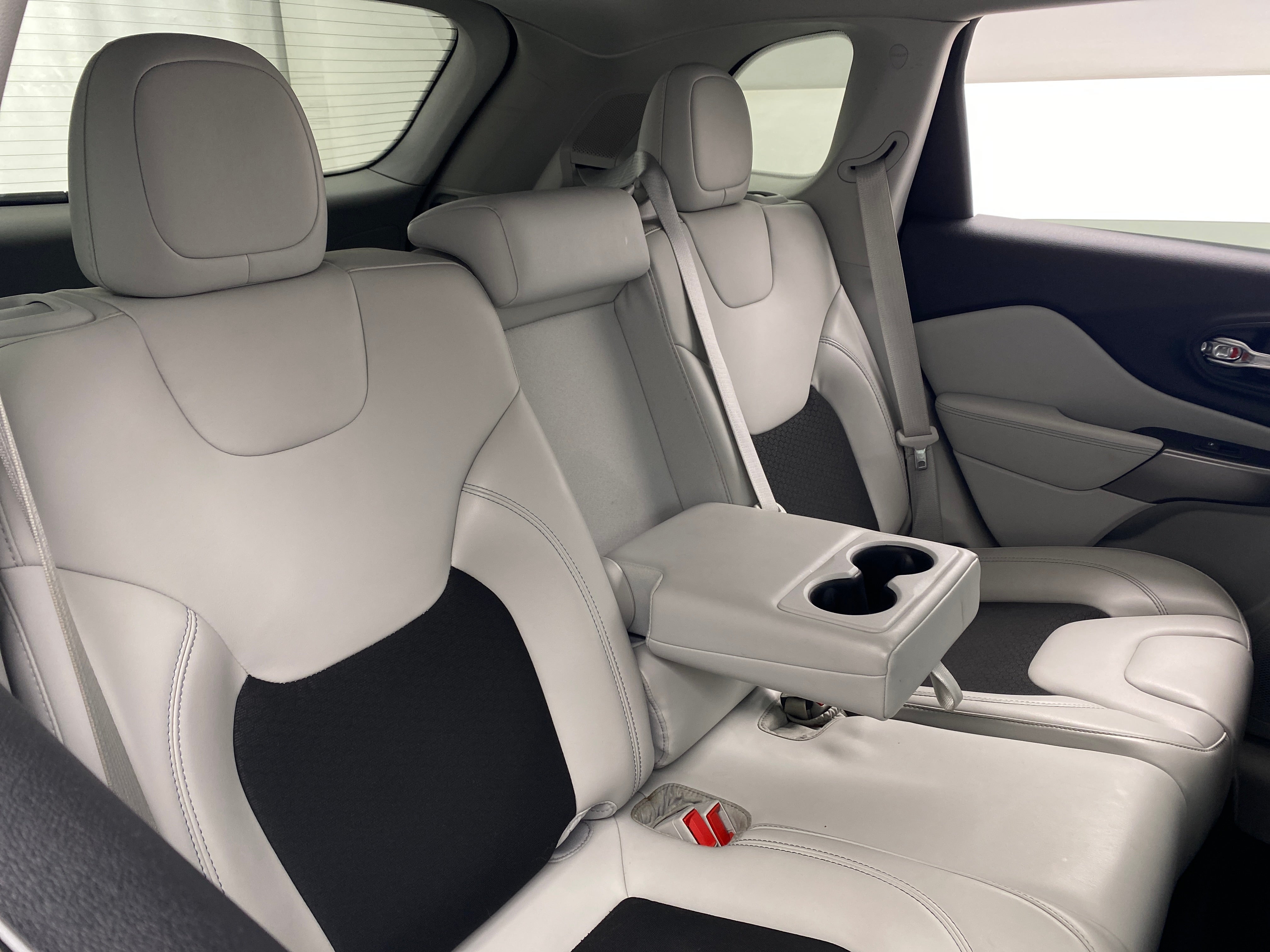2021 Jeep Cherokee Latitude 6