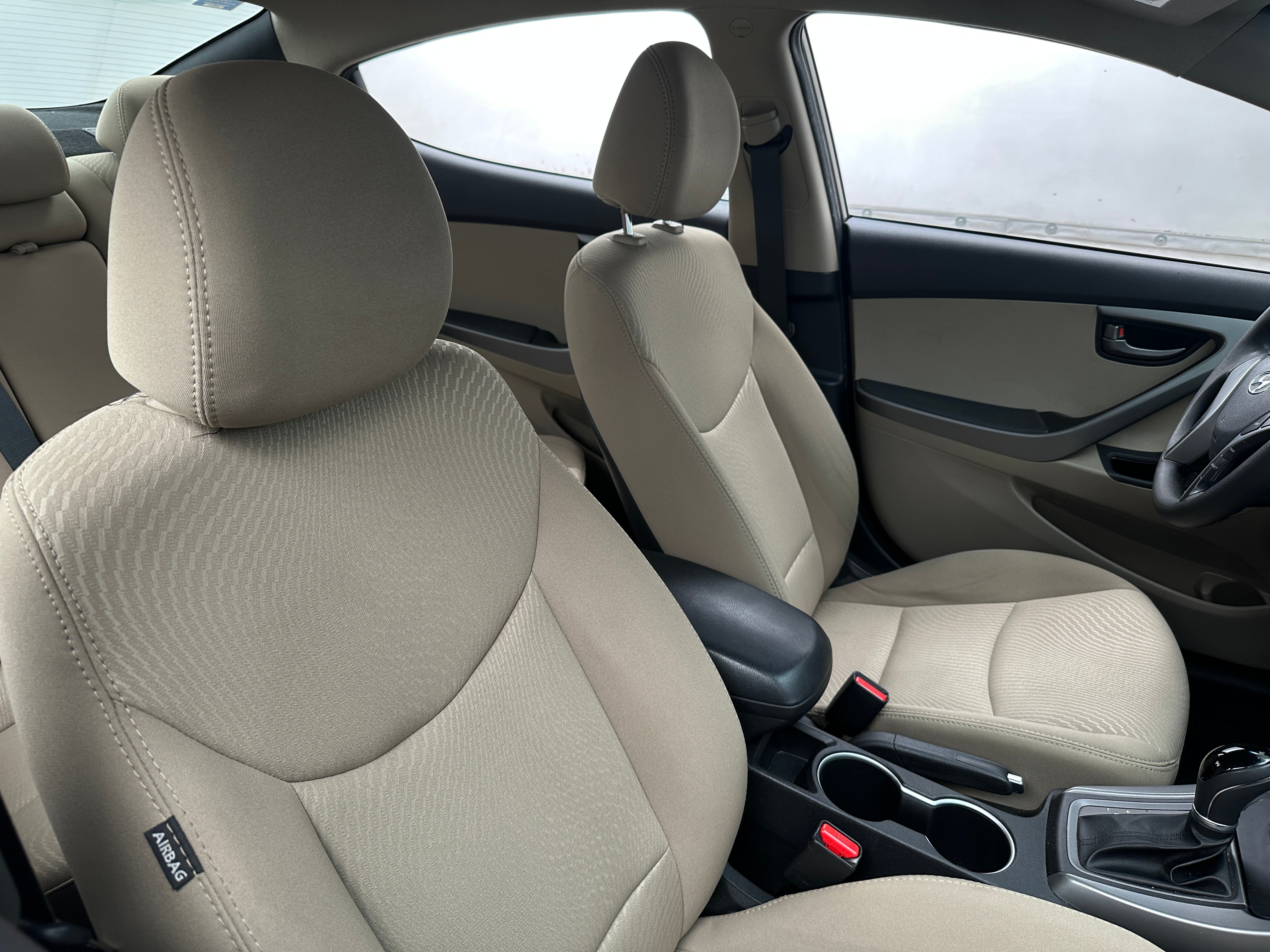 2016 Hyundai Elantra SE 2
