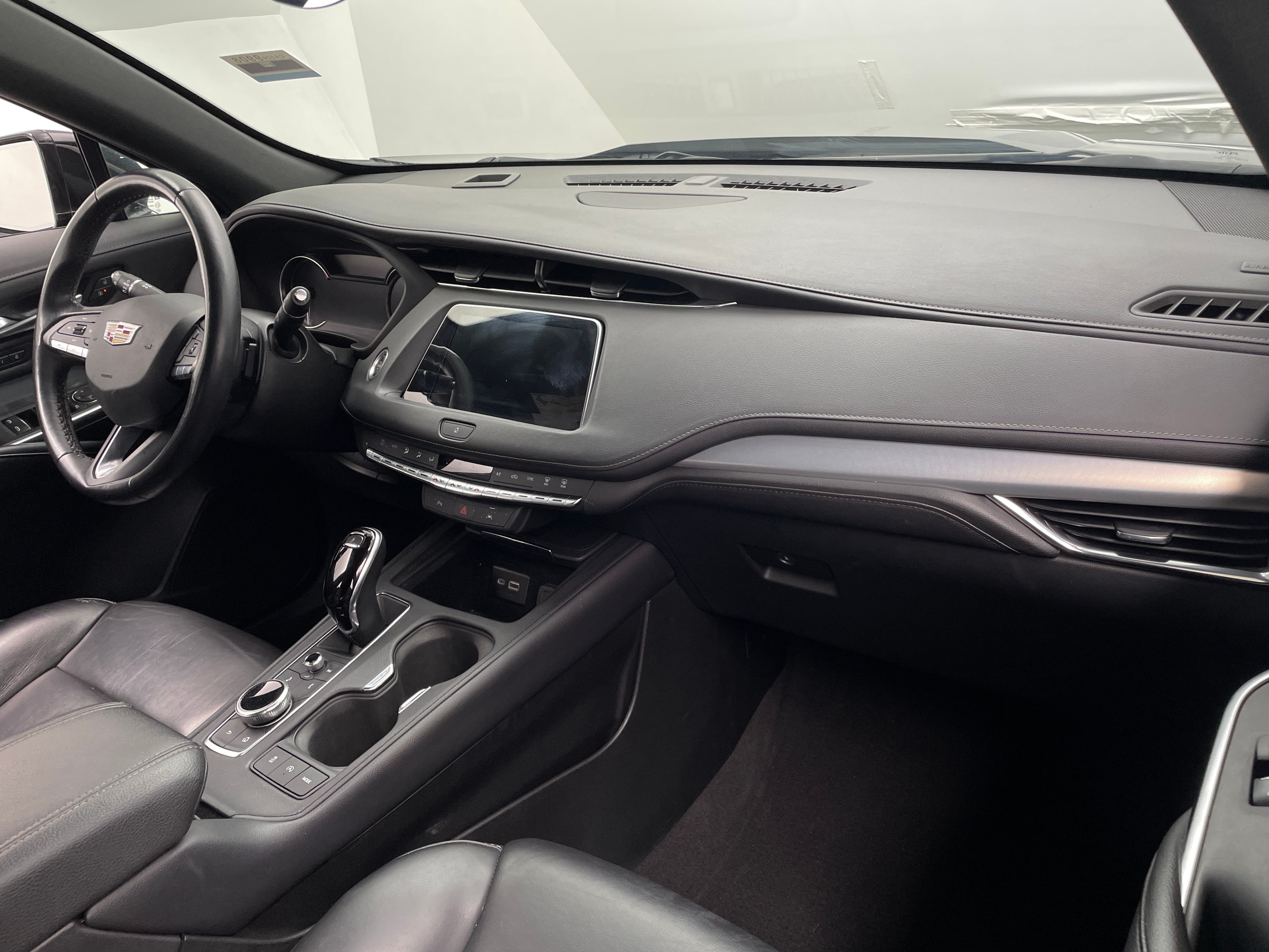 2023 Cadillac XT4 Premium Luxury 2
