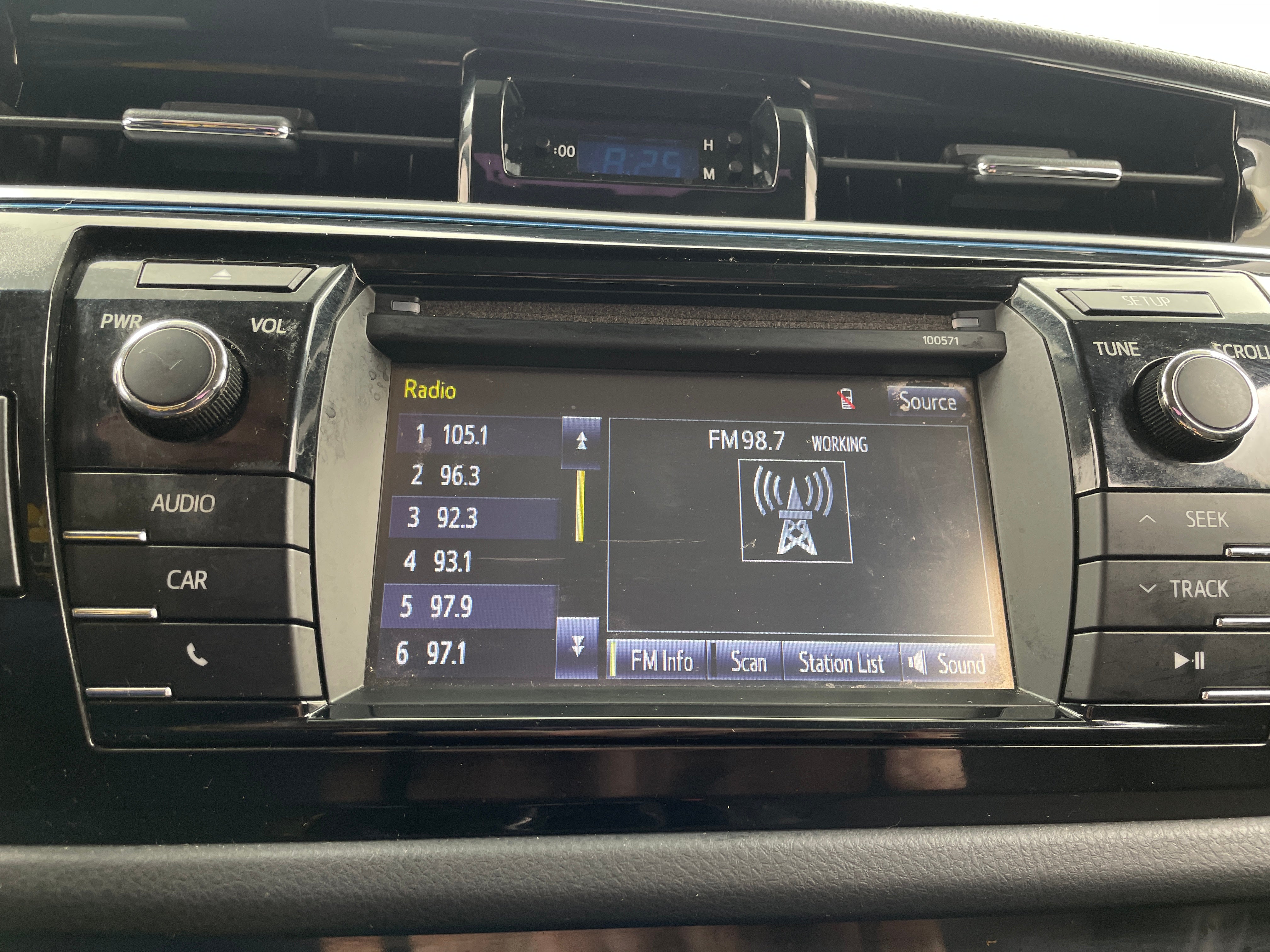 2016 Toyota Corolla S 4
