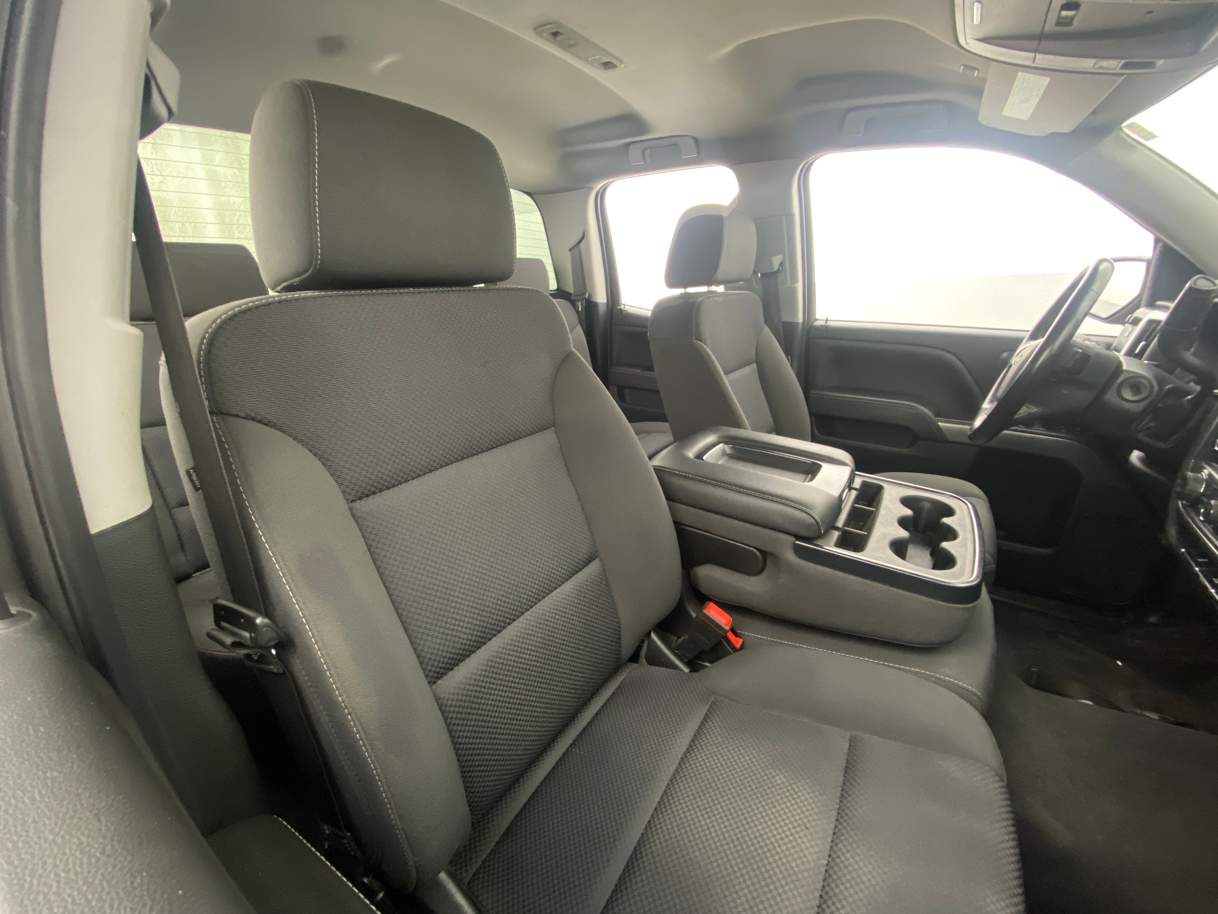 2019 Chevrolet Silverado 1500 LT 2