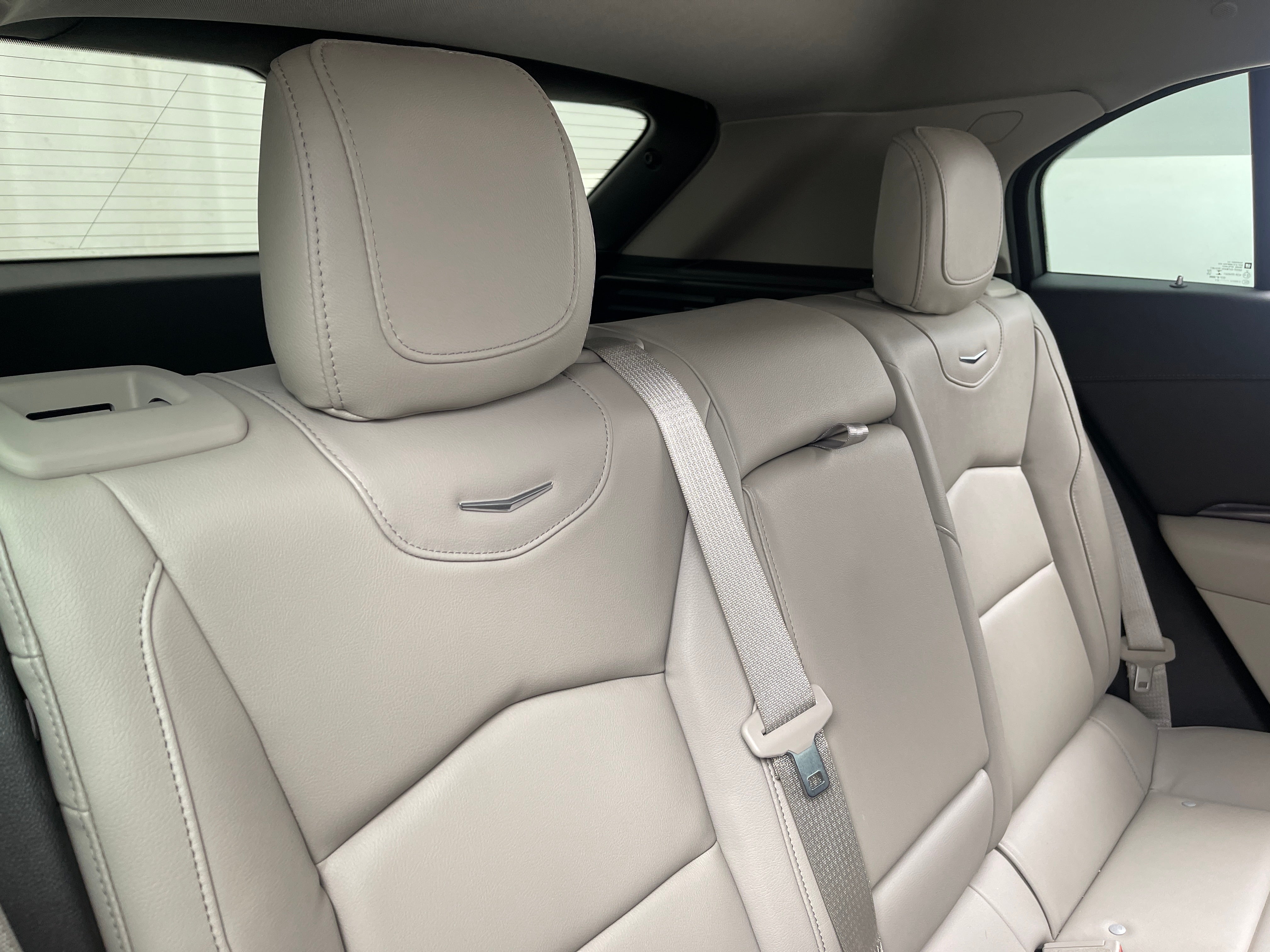 2021 Cadillac XT4 Luxury 6