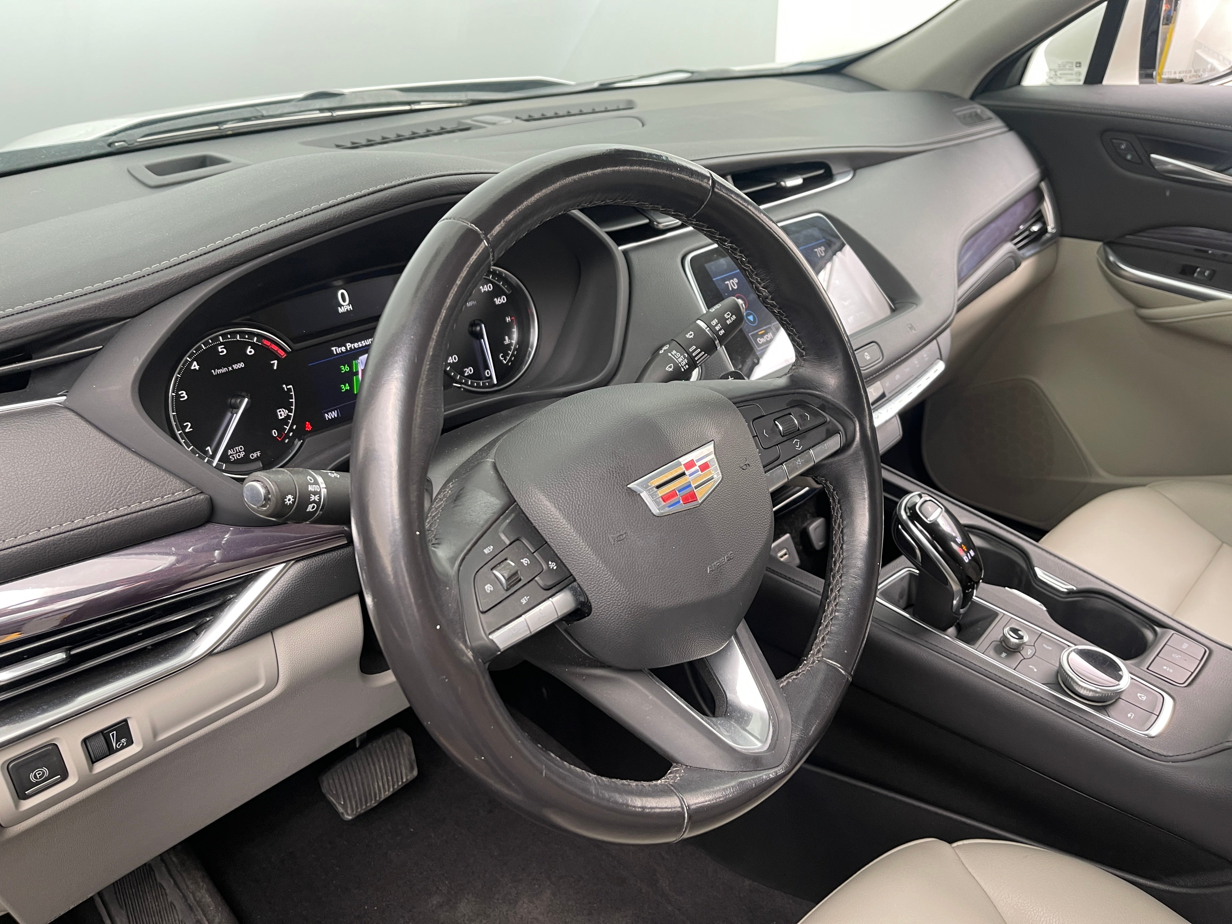 2021 Cadillac XT4 Luxury 3