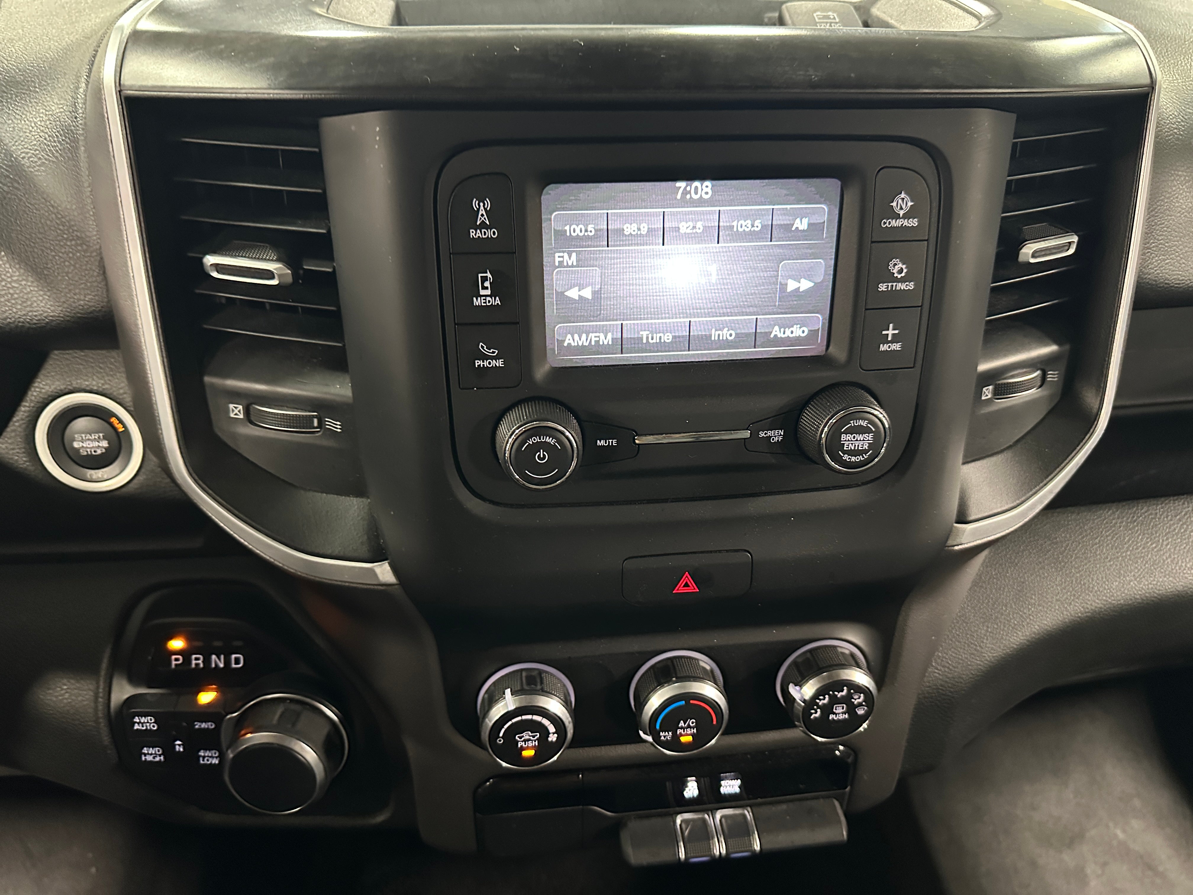 2020 RAM 1500 Big Horn 4
