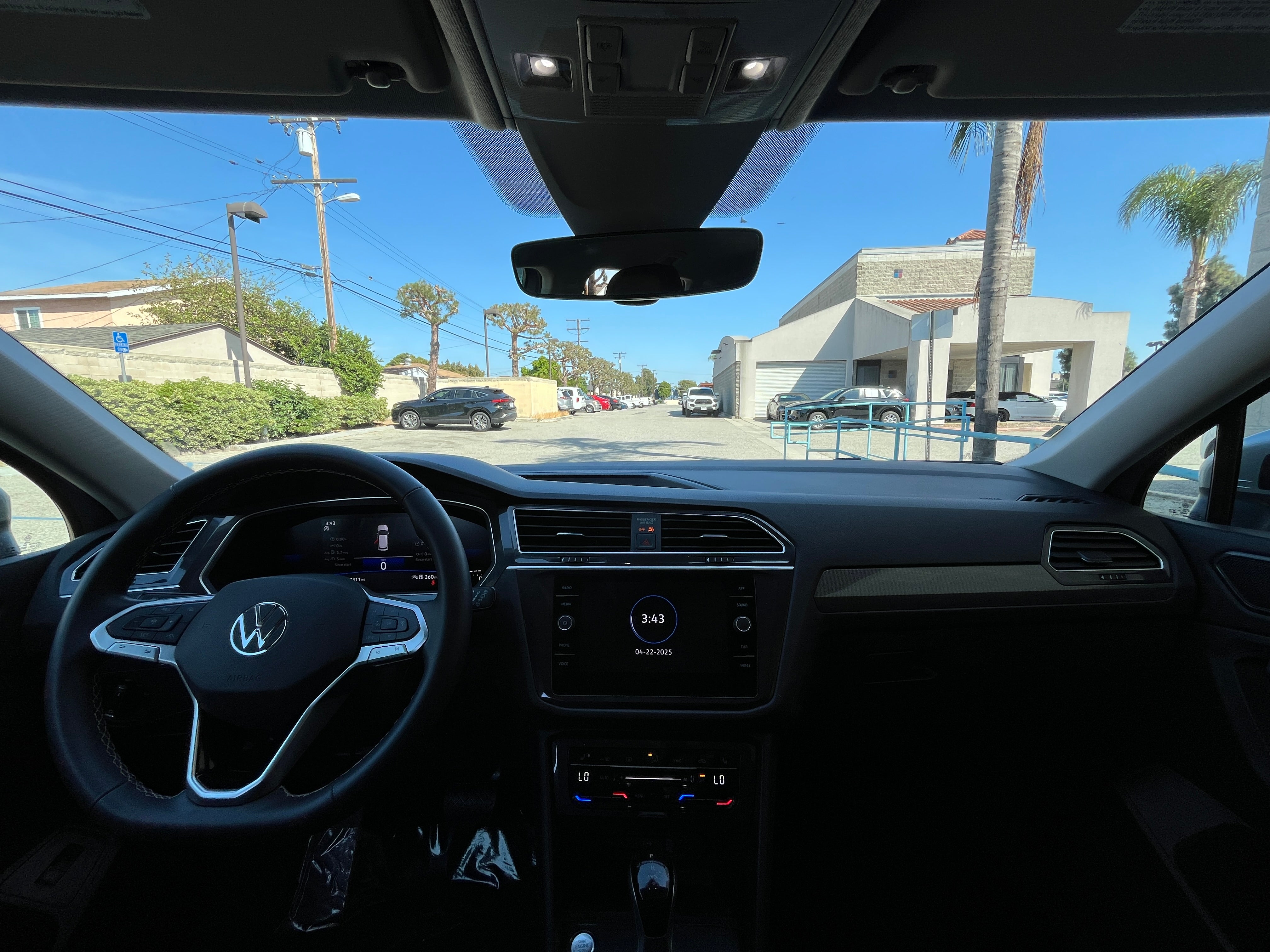 2024 Volkswagen Tiguan SE 3