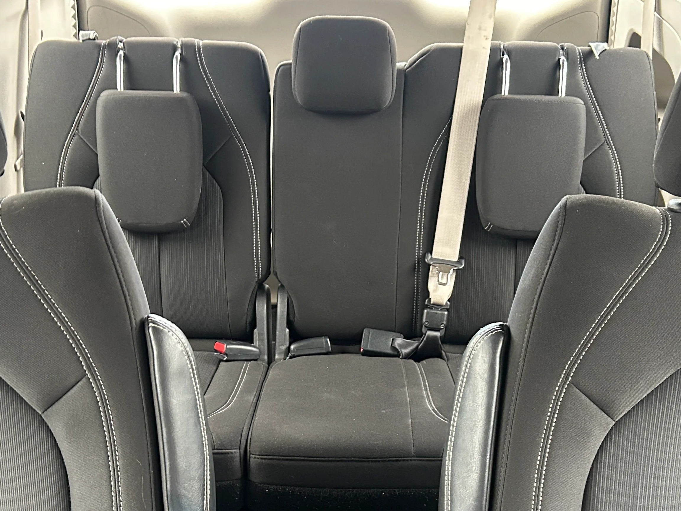 2023 Chrysler Voyager LX 6