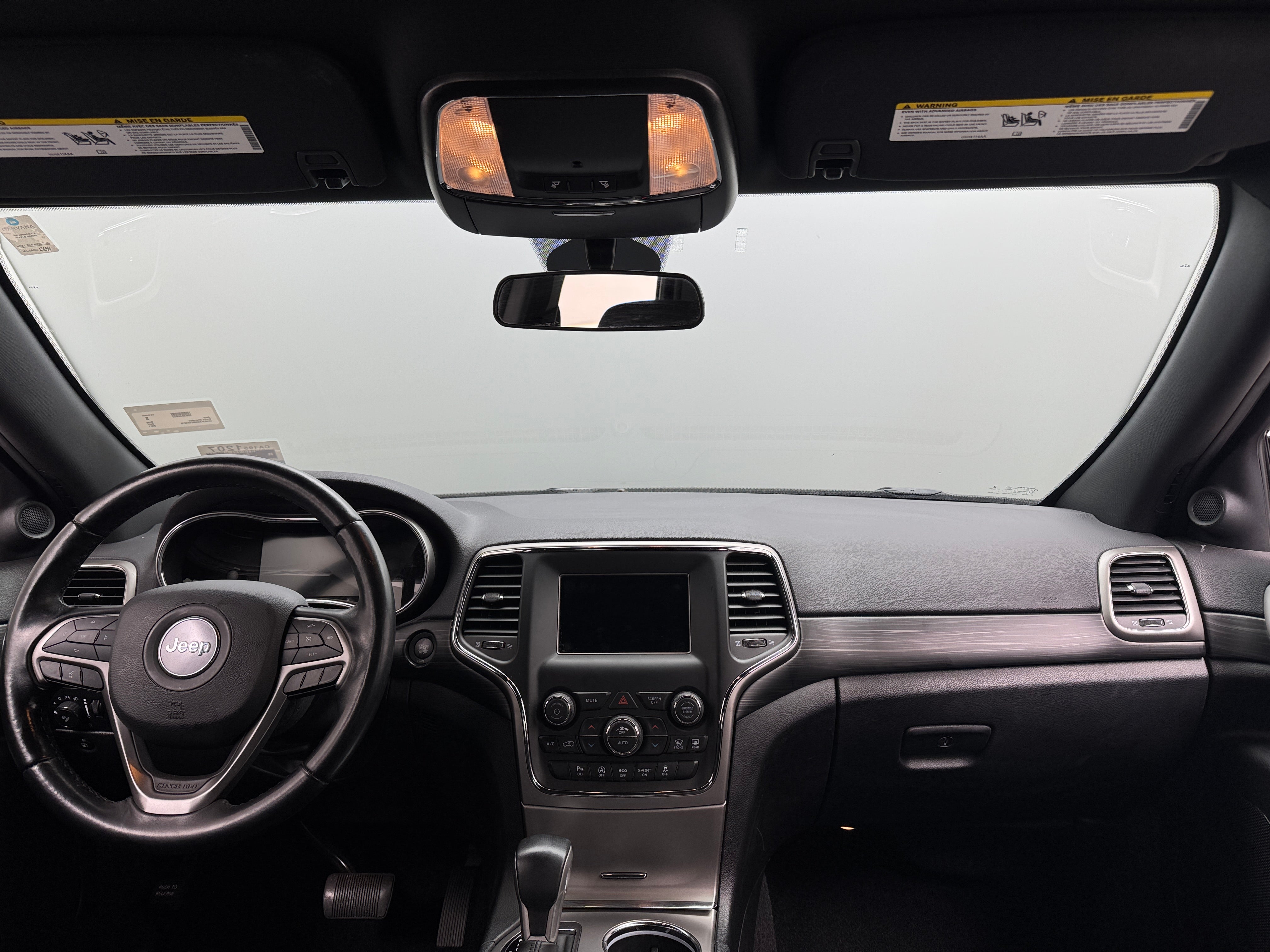 2021 Jeep Grand Cherokee Laredo 3