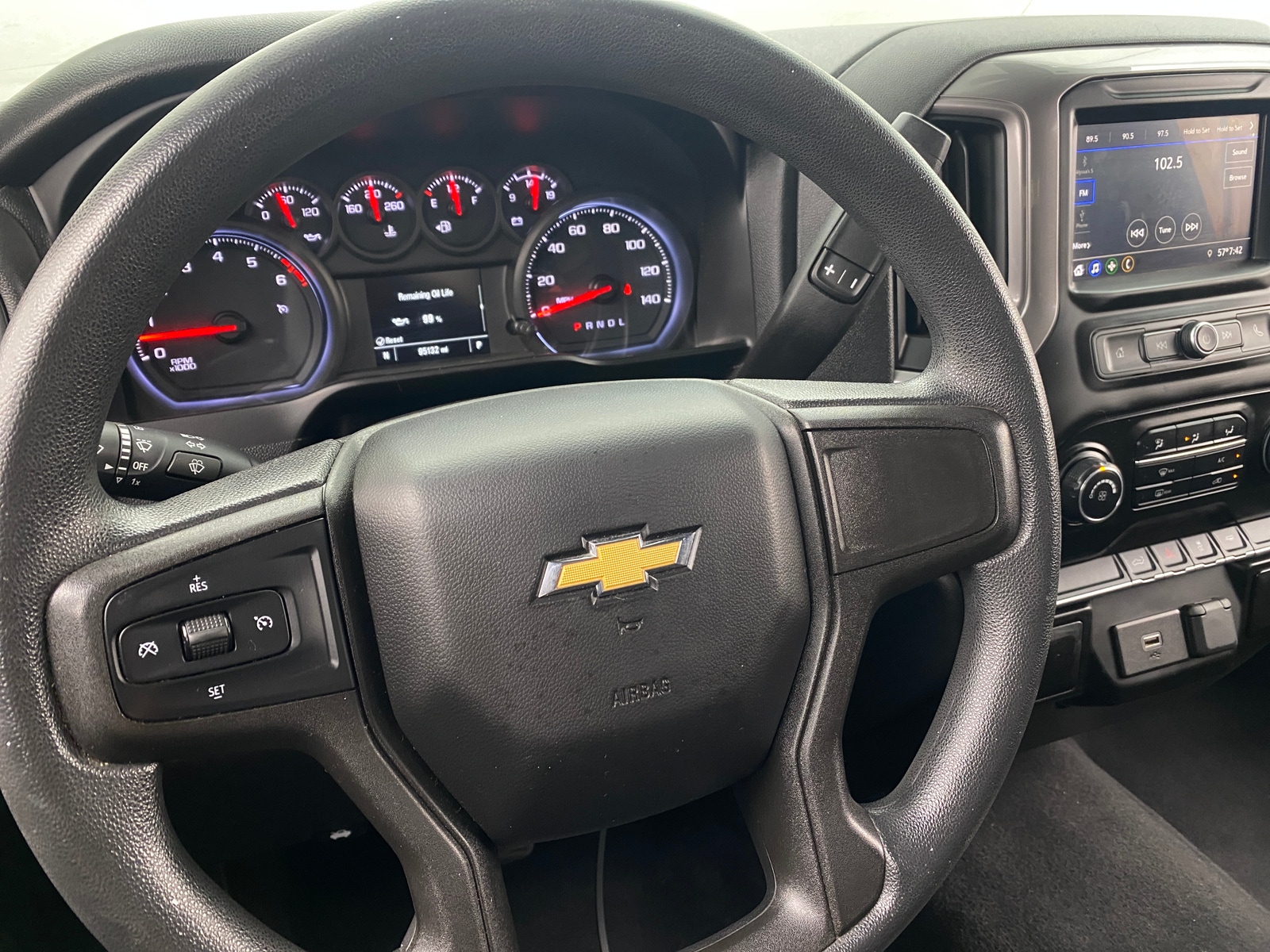 Thumbnail: 2020 Chevrolet Silverado 1500 - 5