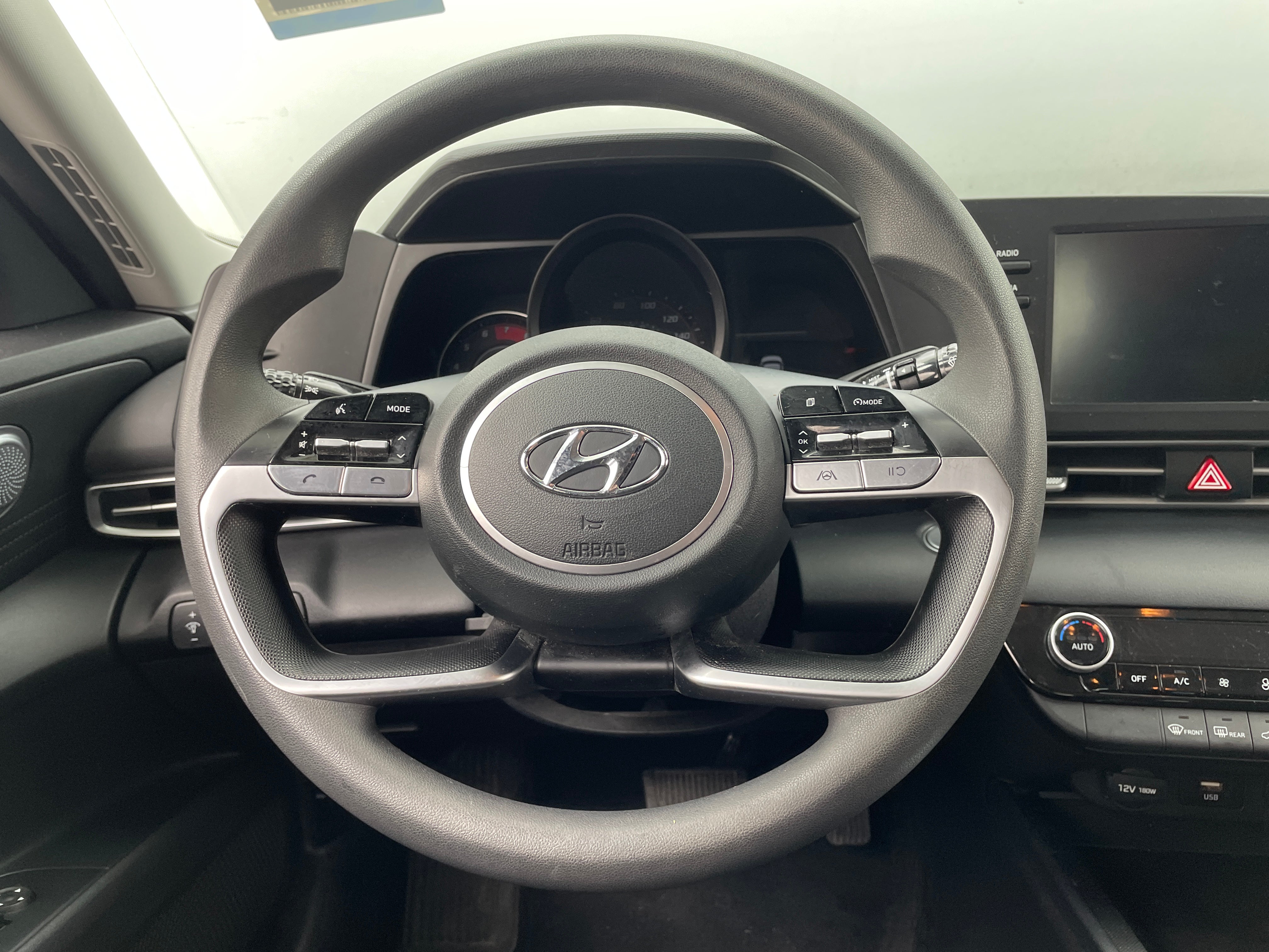 2022 Hyundai Elantra SEL 5