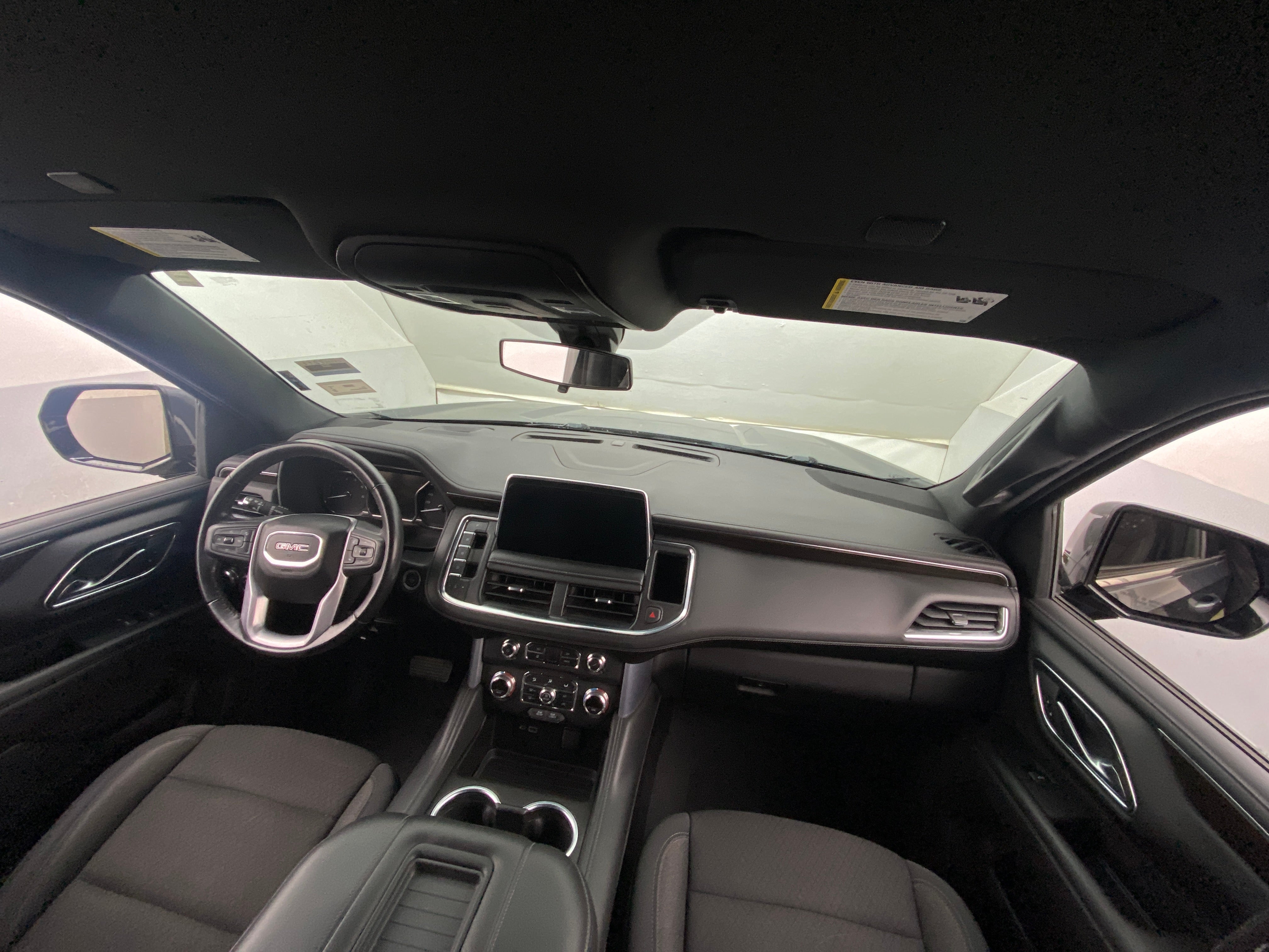 2021 GMC Yukon XL SLE 3