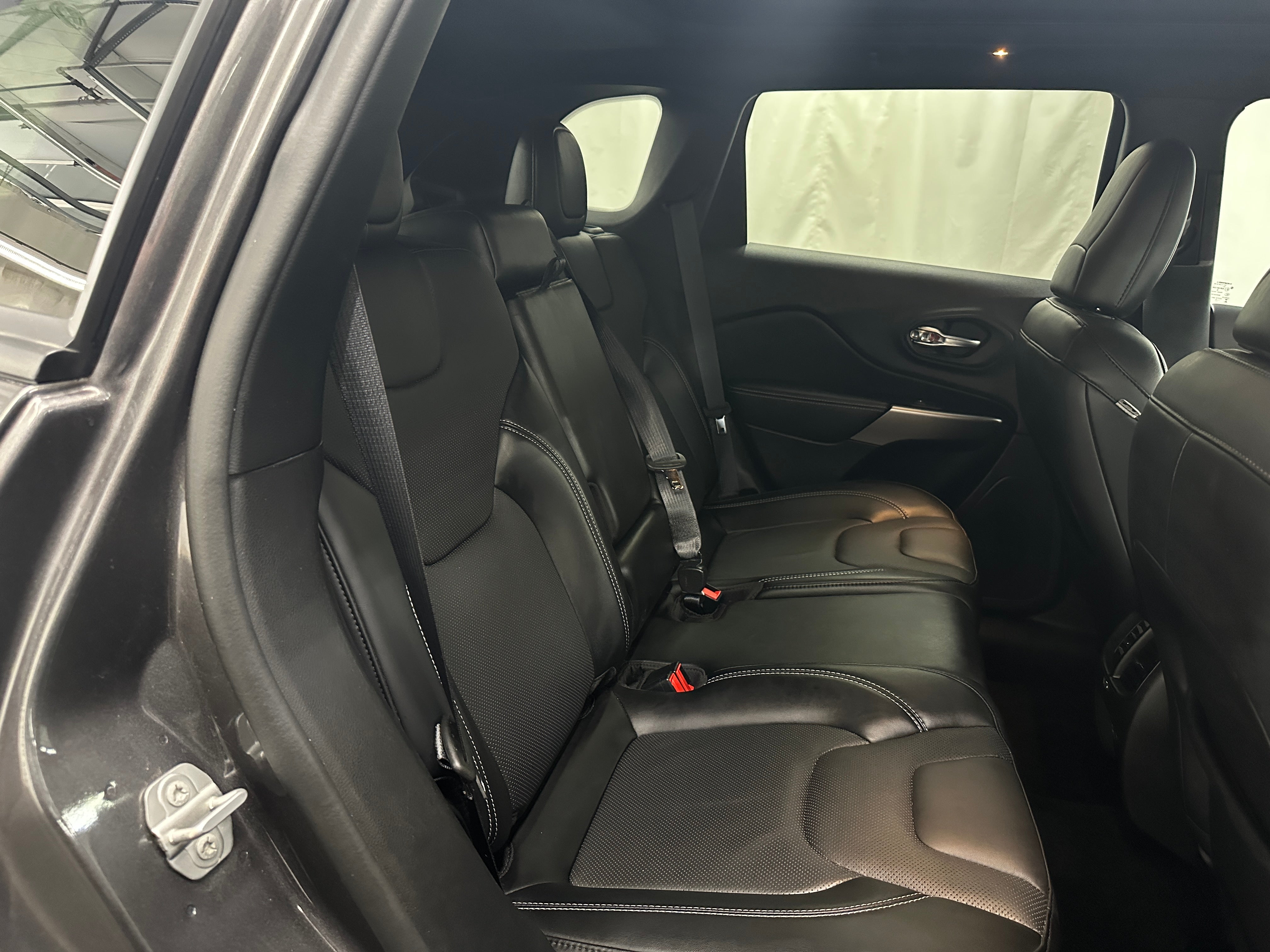 2021 Jeep Cherokee 80th Anniversary 5