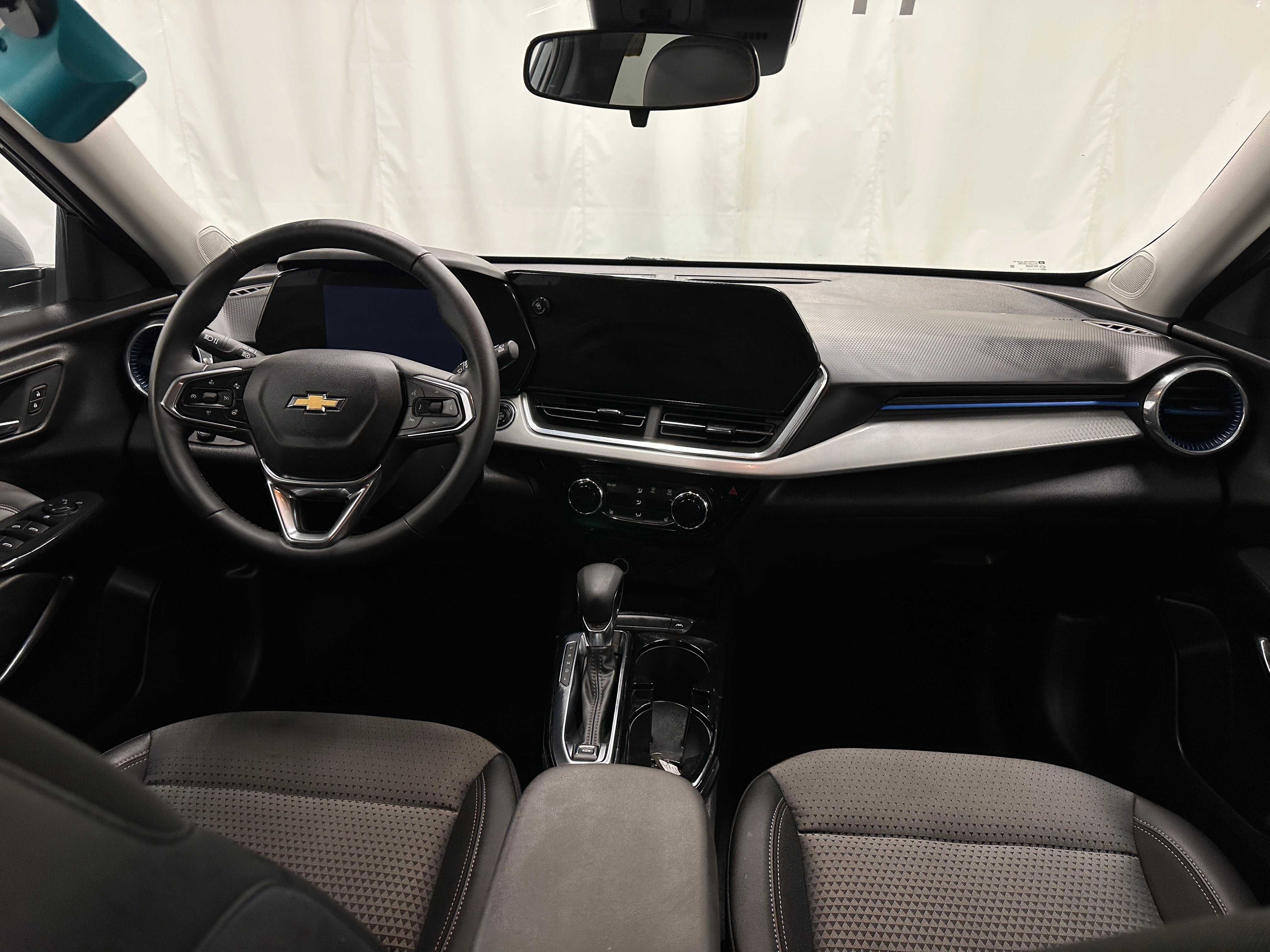 2024 Chevrolet Trax LT 3