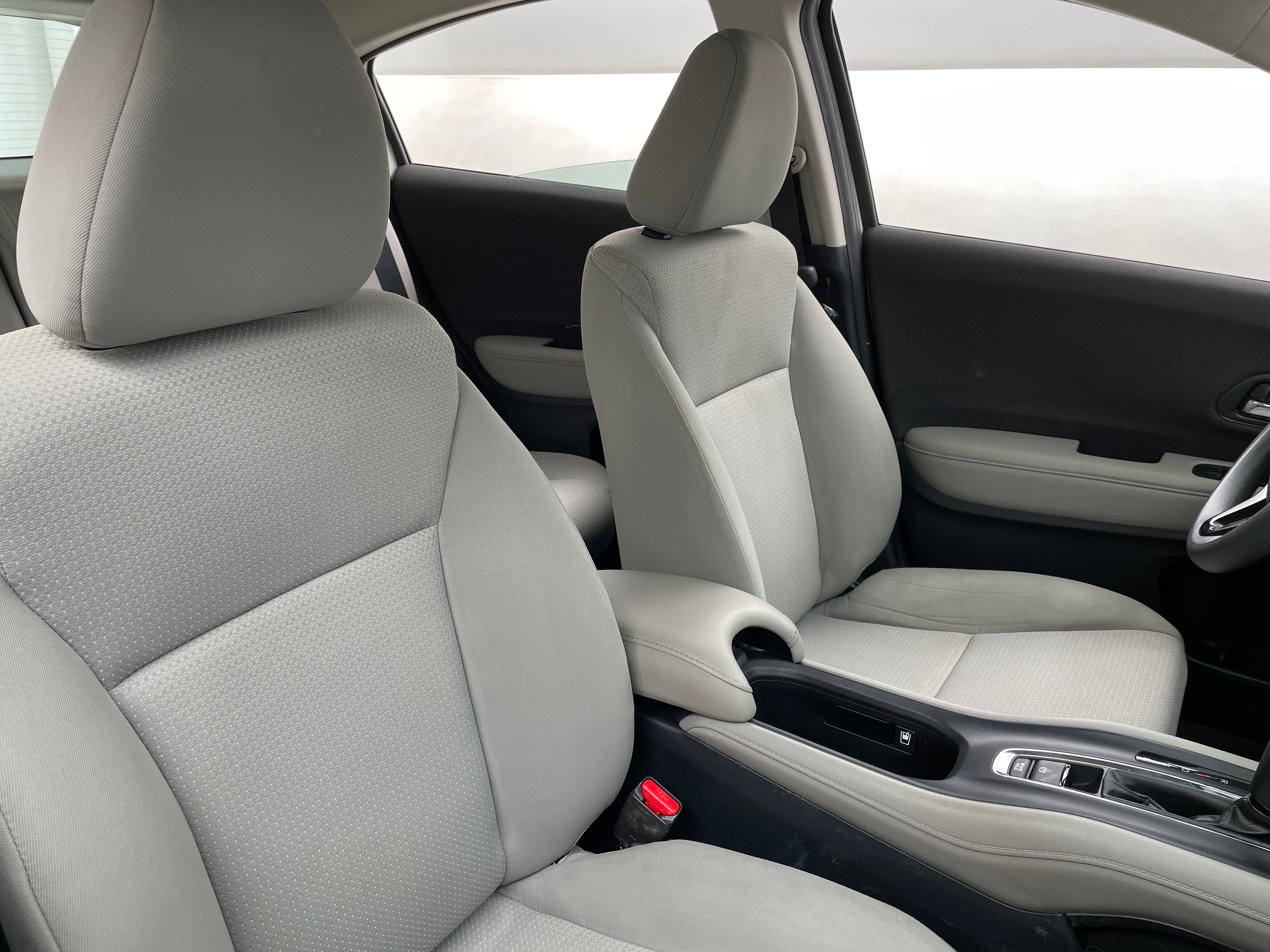 2022 Honda HR-V LX 2