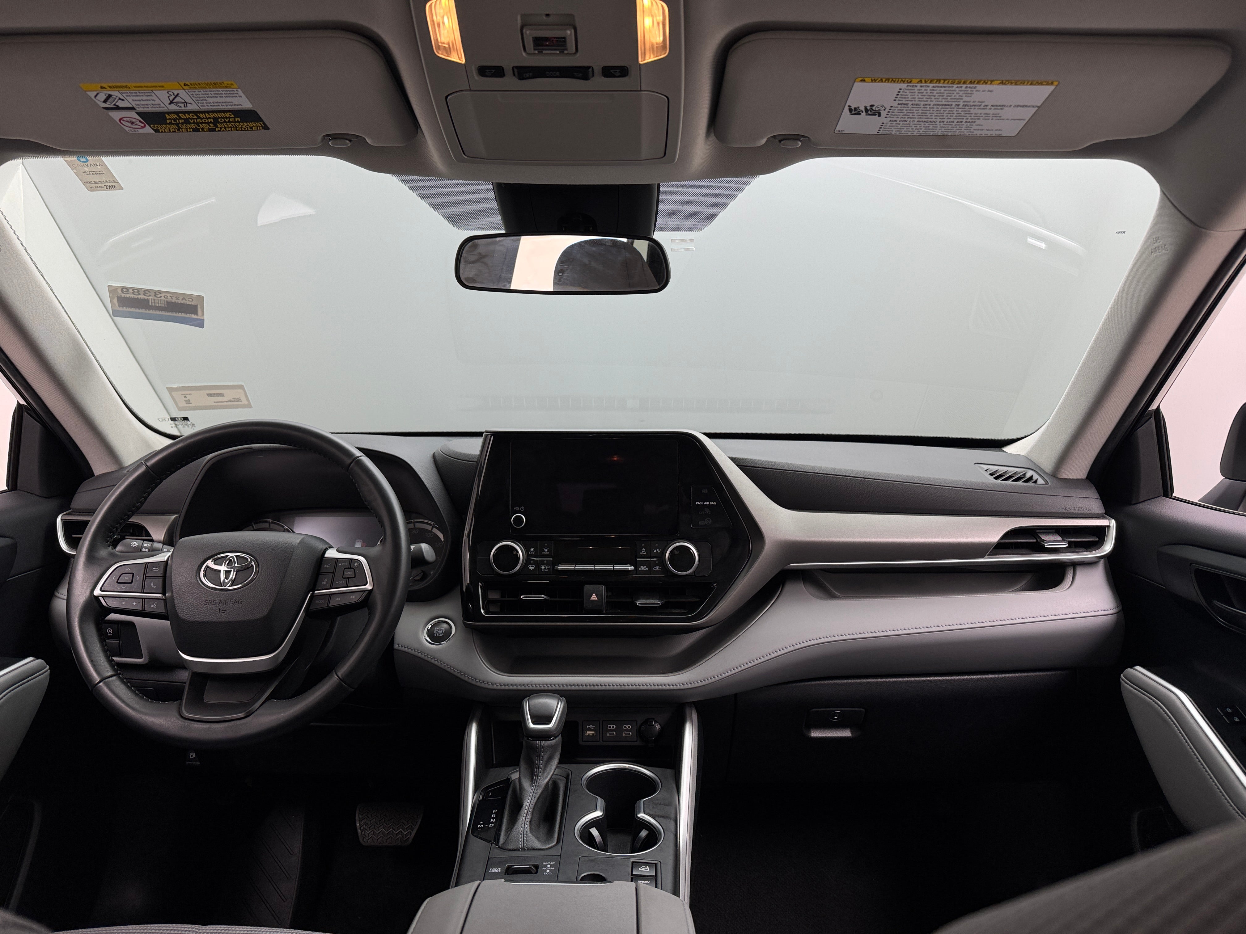 2023 Toyota Highlander LE 3