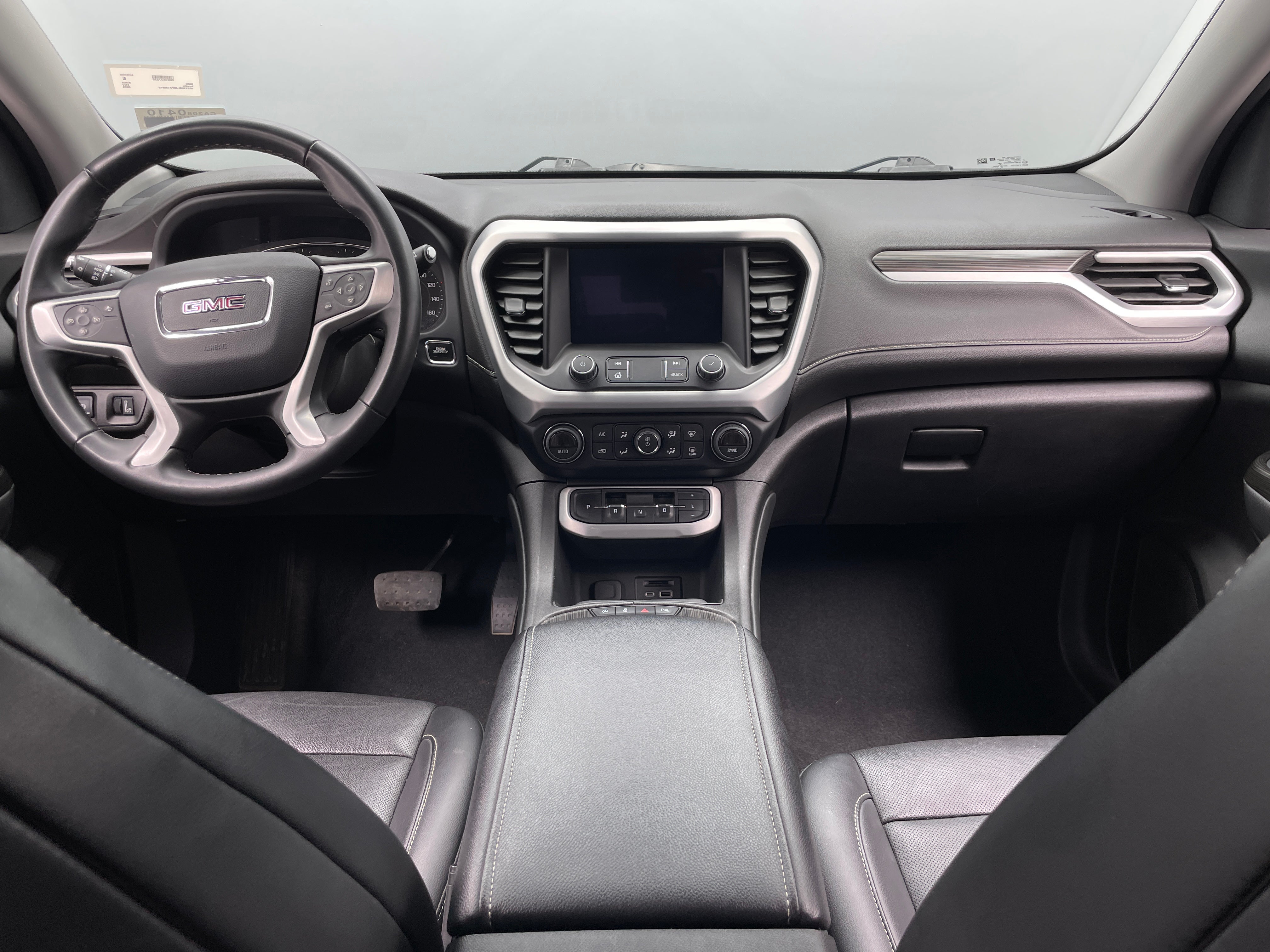 2023 GMC Acadia SLT 2