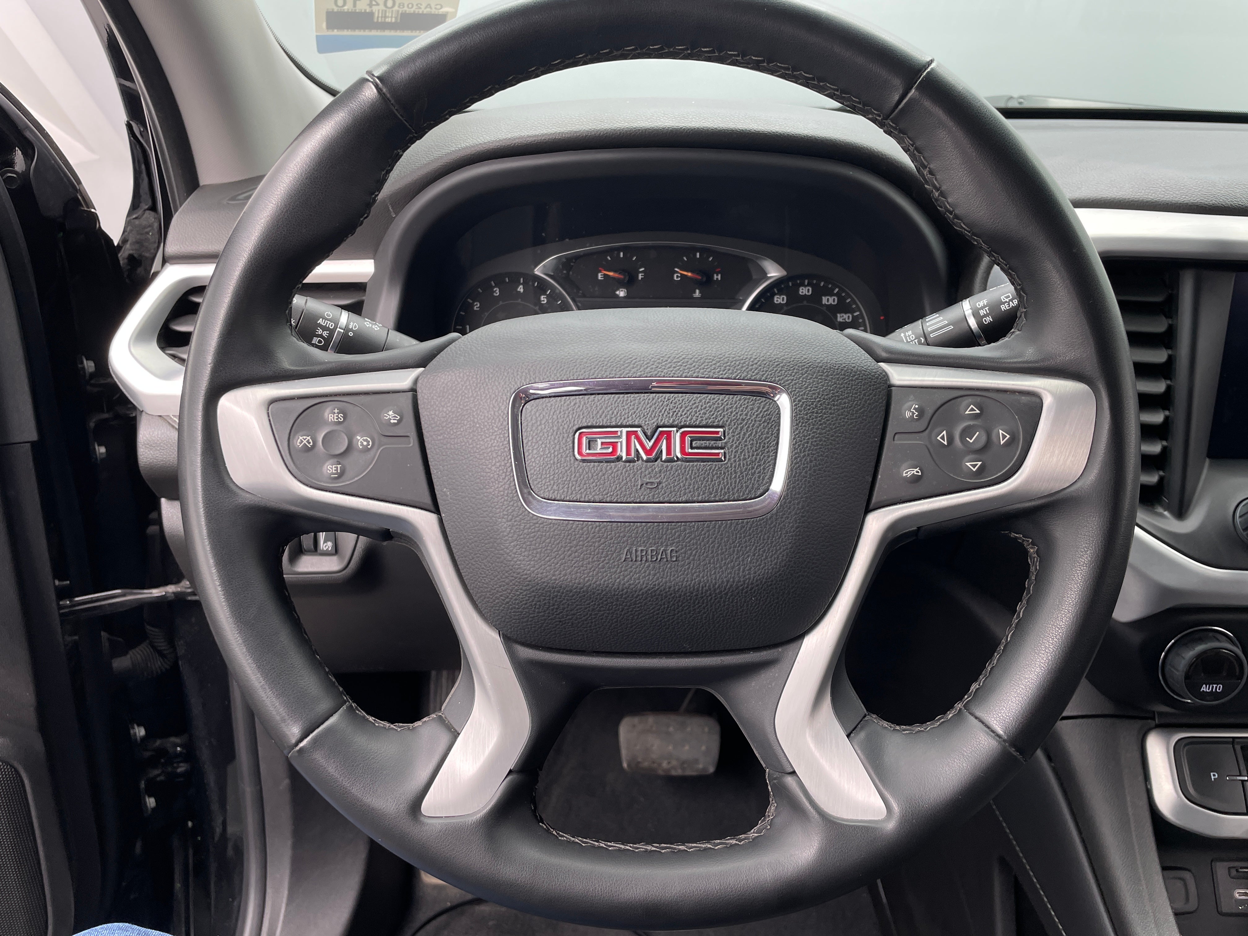 2023 GMC Acadia SLT 4