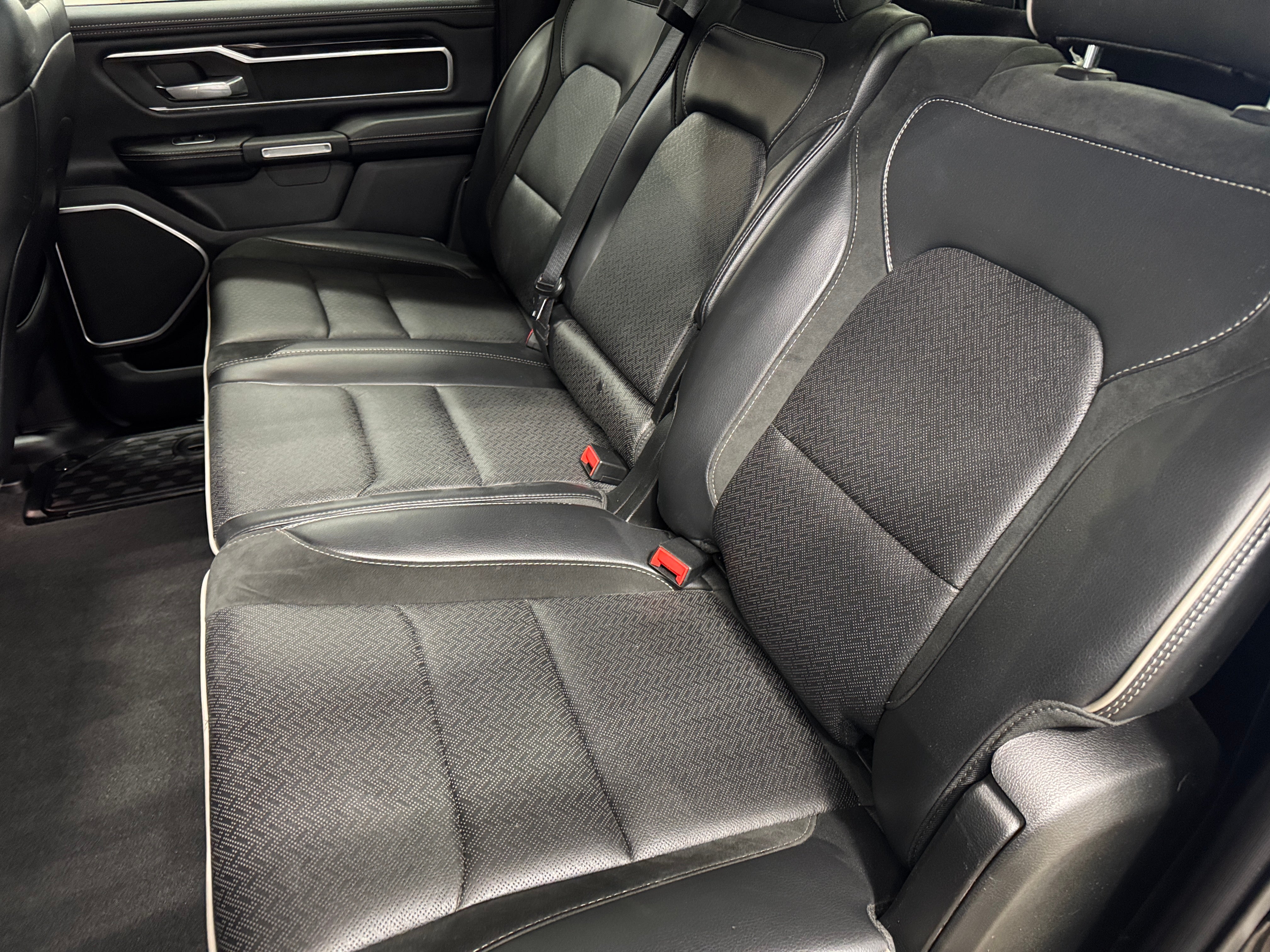 2020 RAM 1500 Laramie 5