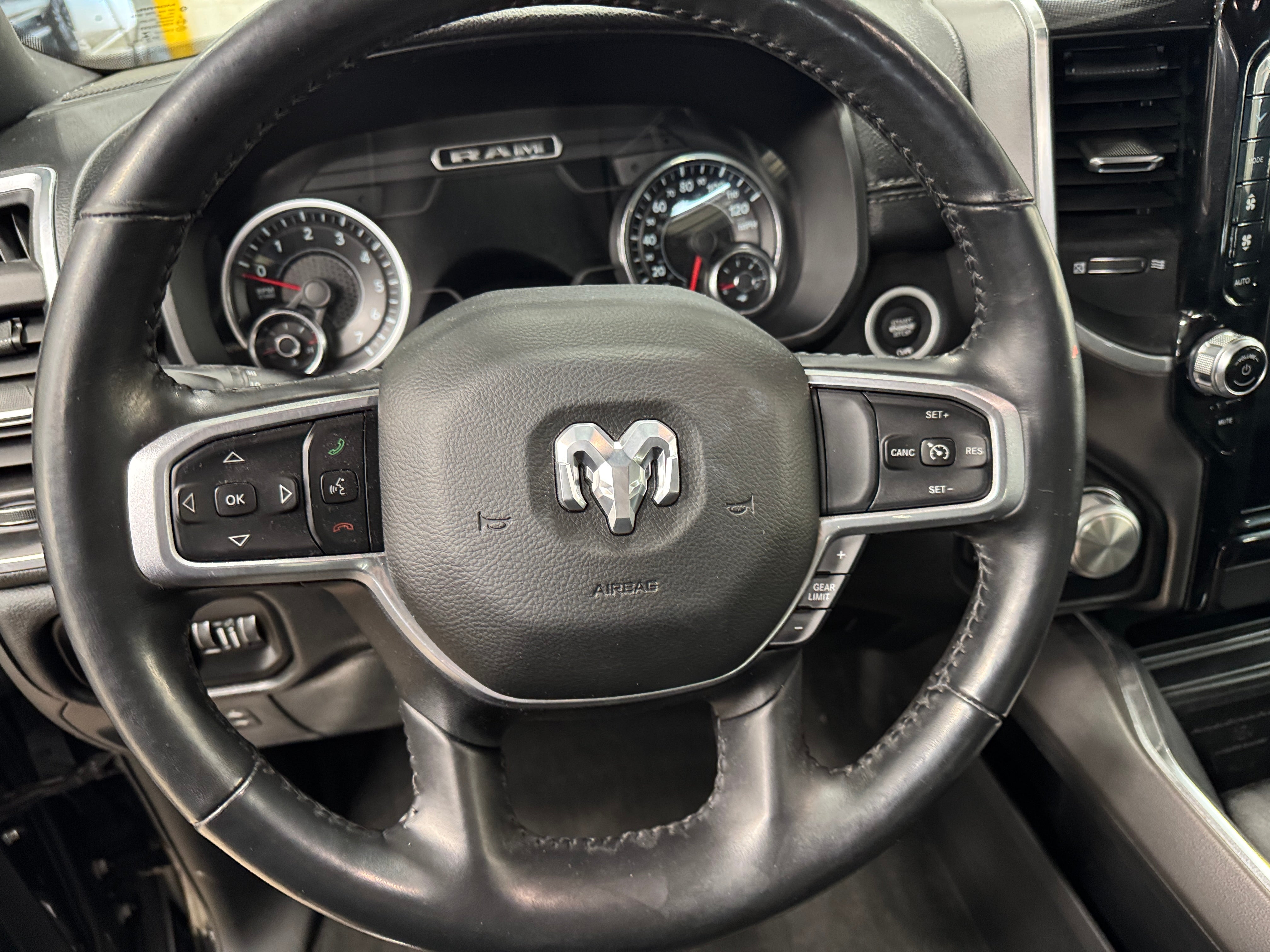 2020 RAM 1500 Laramie 4