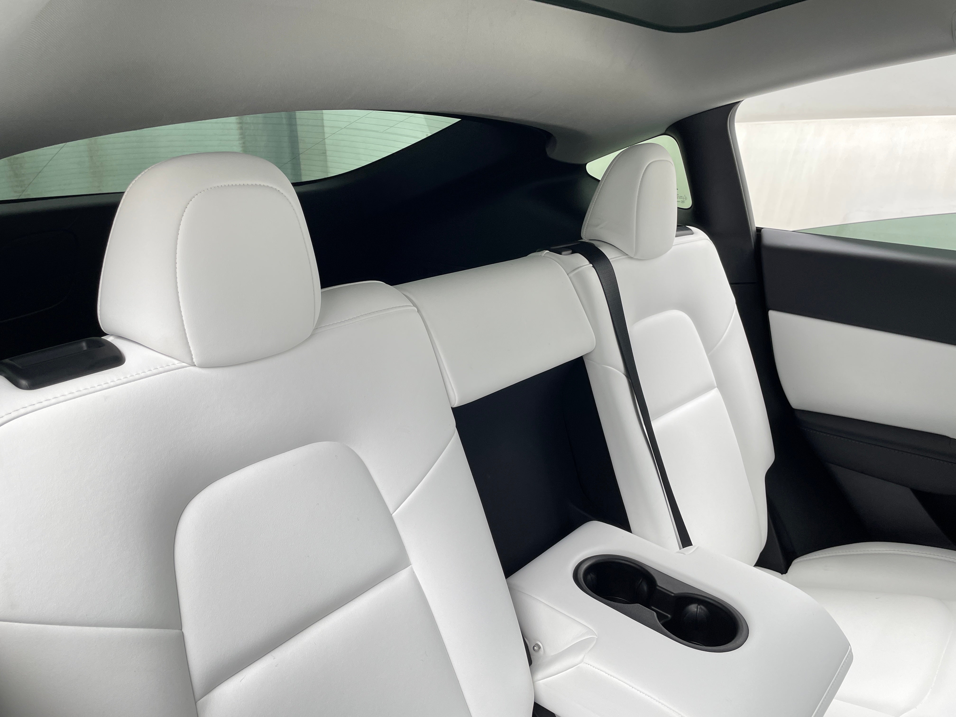 2022 Tesla Model Y Long Range 4
