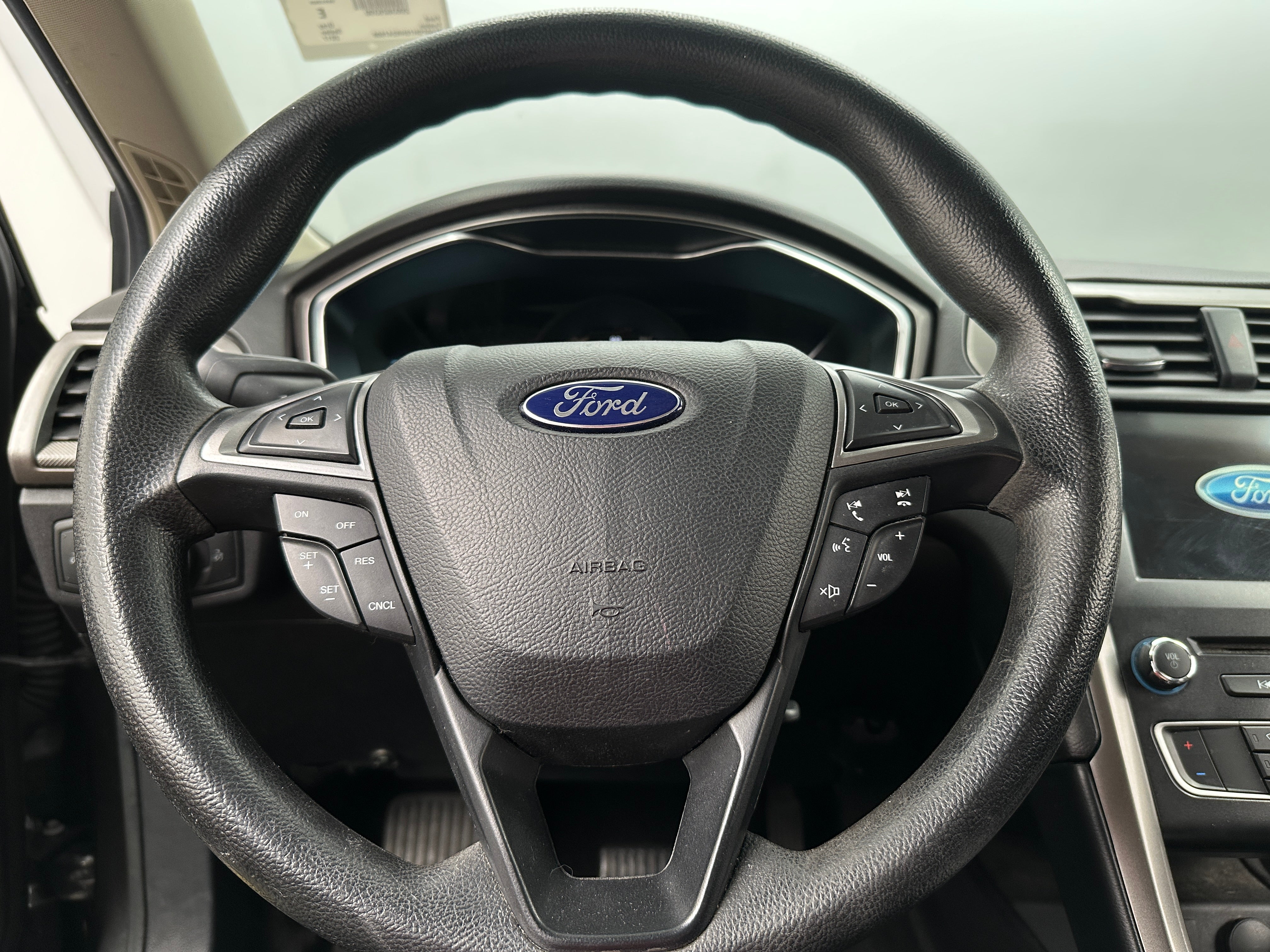 2017 Ford Fusion SE 5