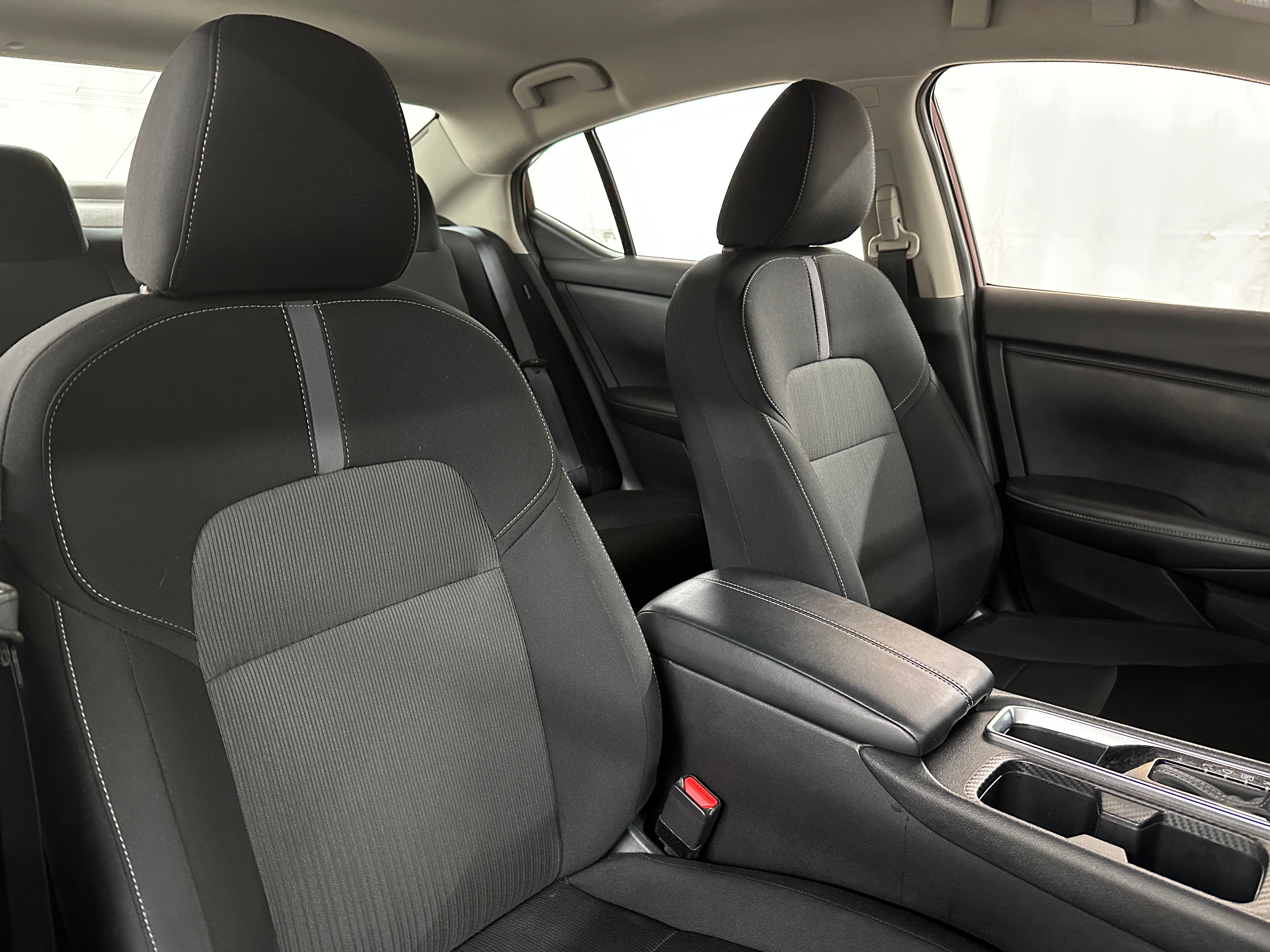 2024 Nissan Sentra SV 2