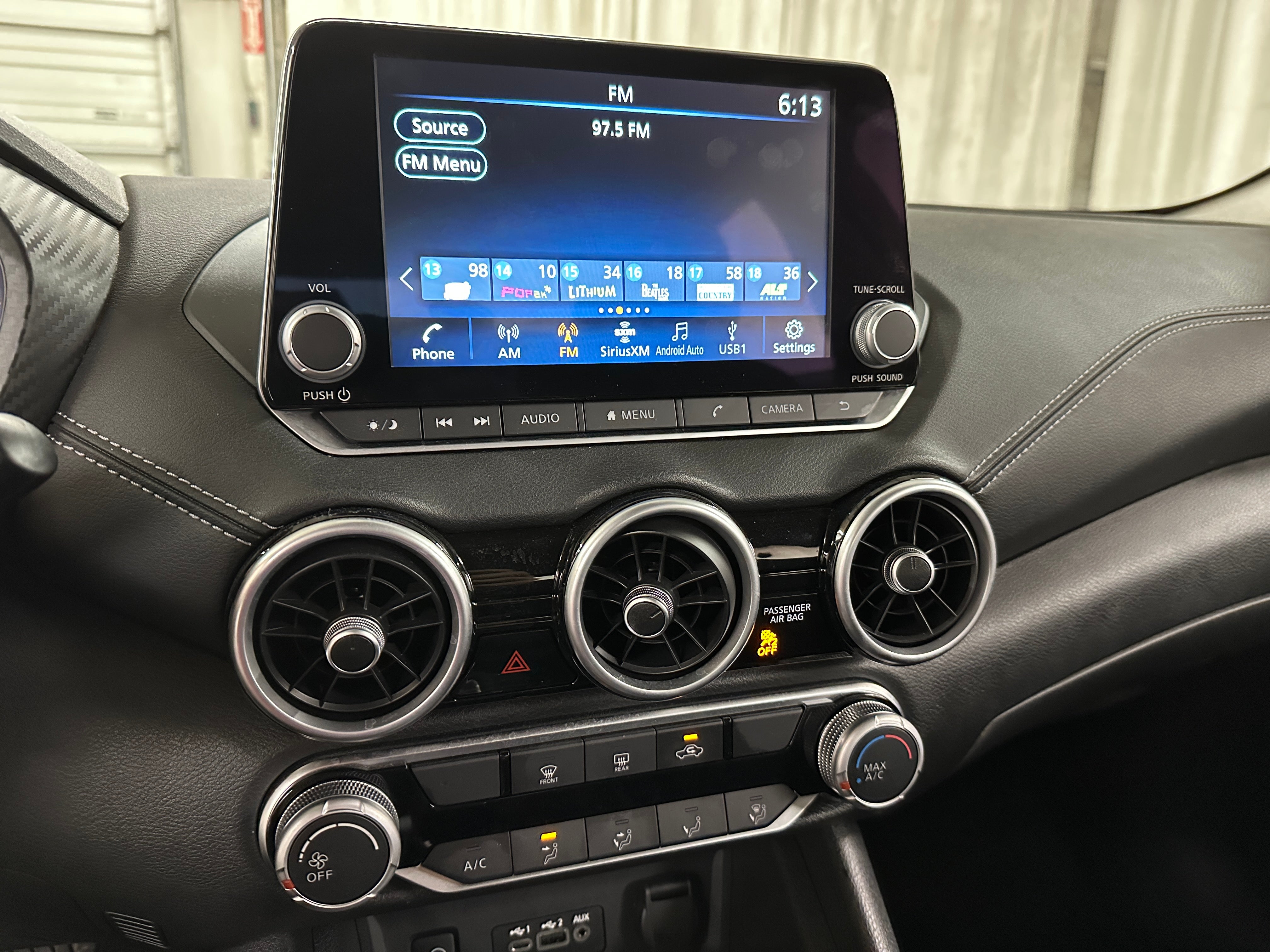 2024 Nissan Sentra SV 4