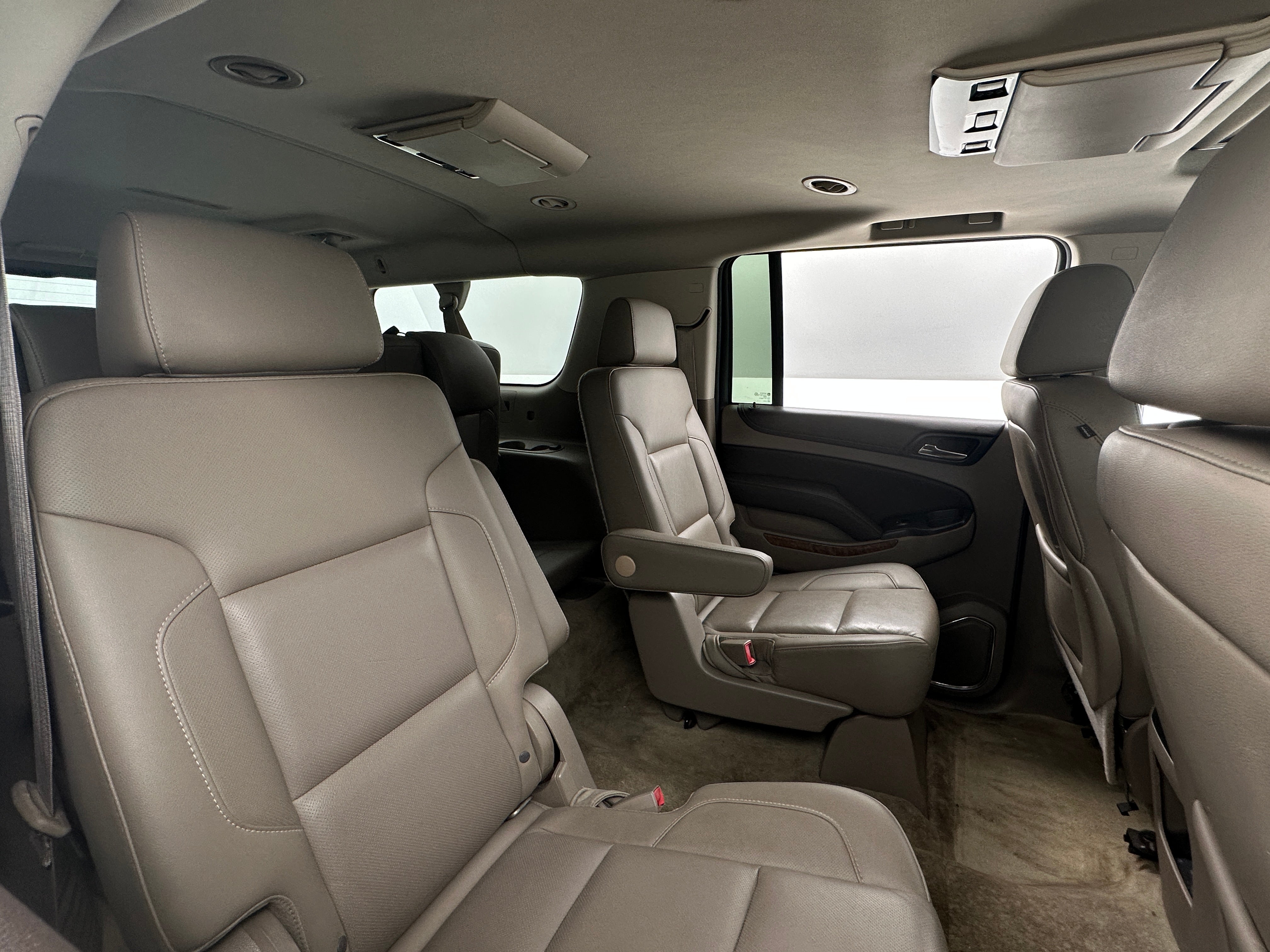 2015 Chevrolet Suburban LTZ 6